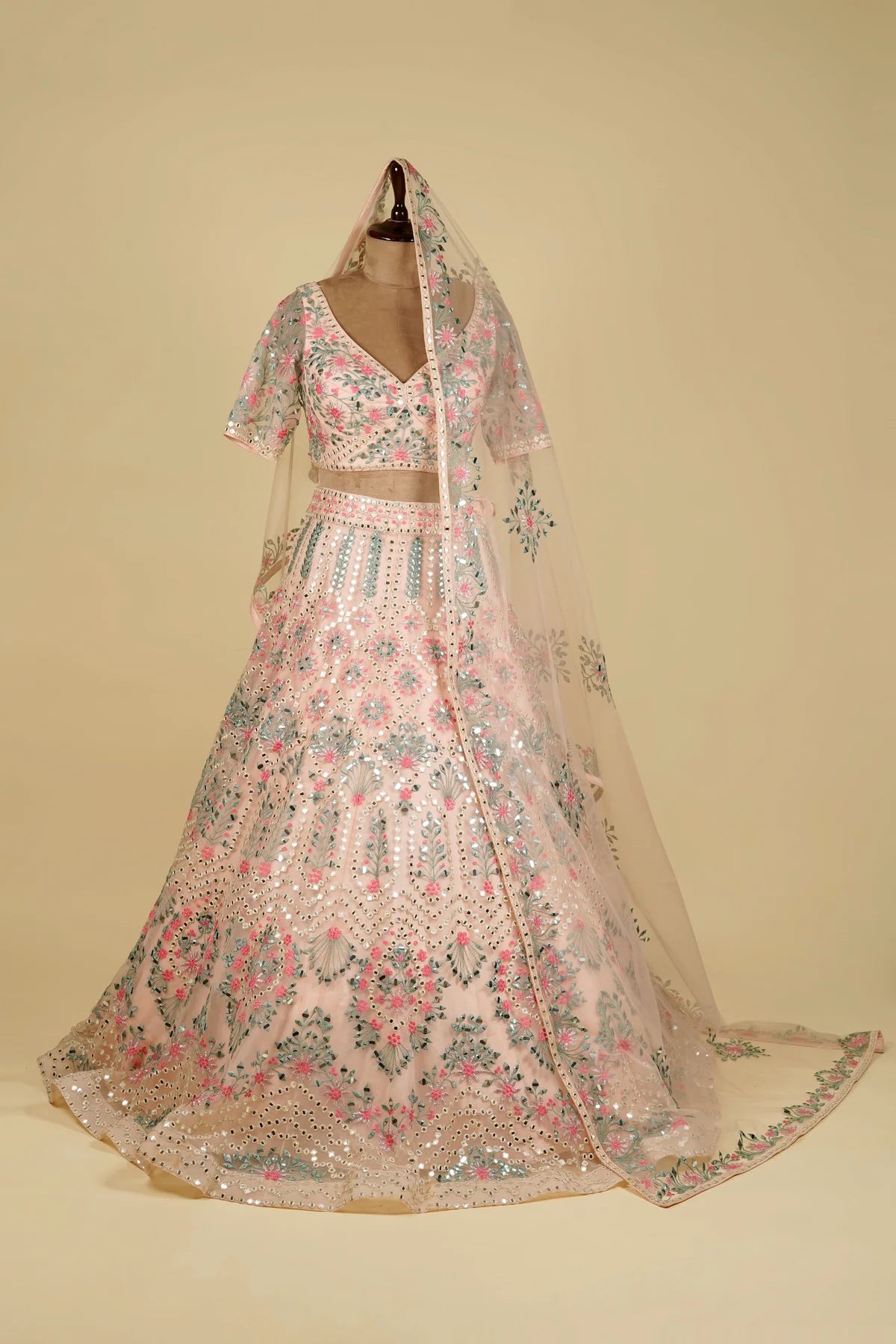 Choosing the Perfect Lehenga Choli for Your Body Type