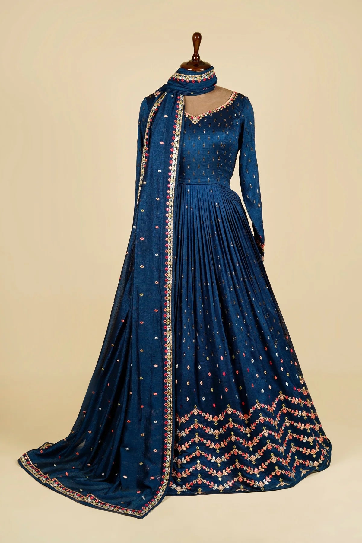 How to Find the Perfect Anarkali Dress for Weddings and Festive Events