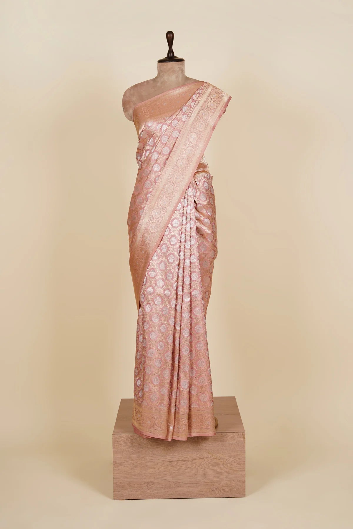 Regional Sarees of India: Exploring Banarasi, Kanjeevaram, and More