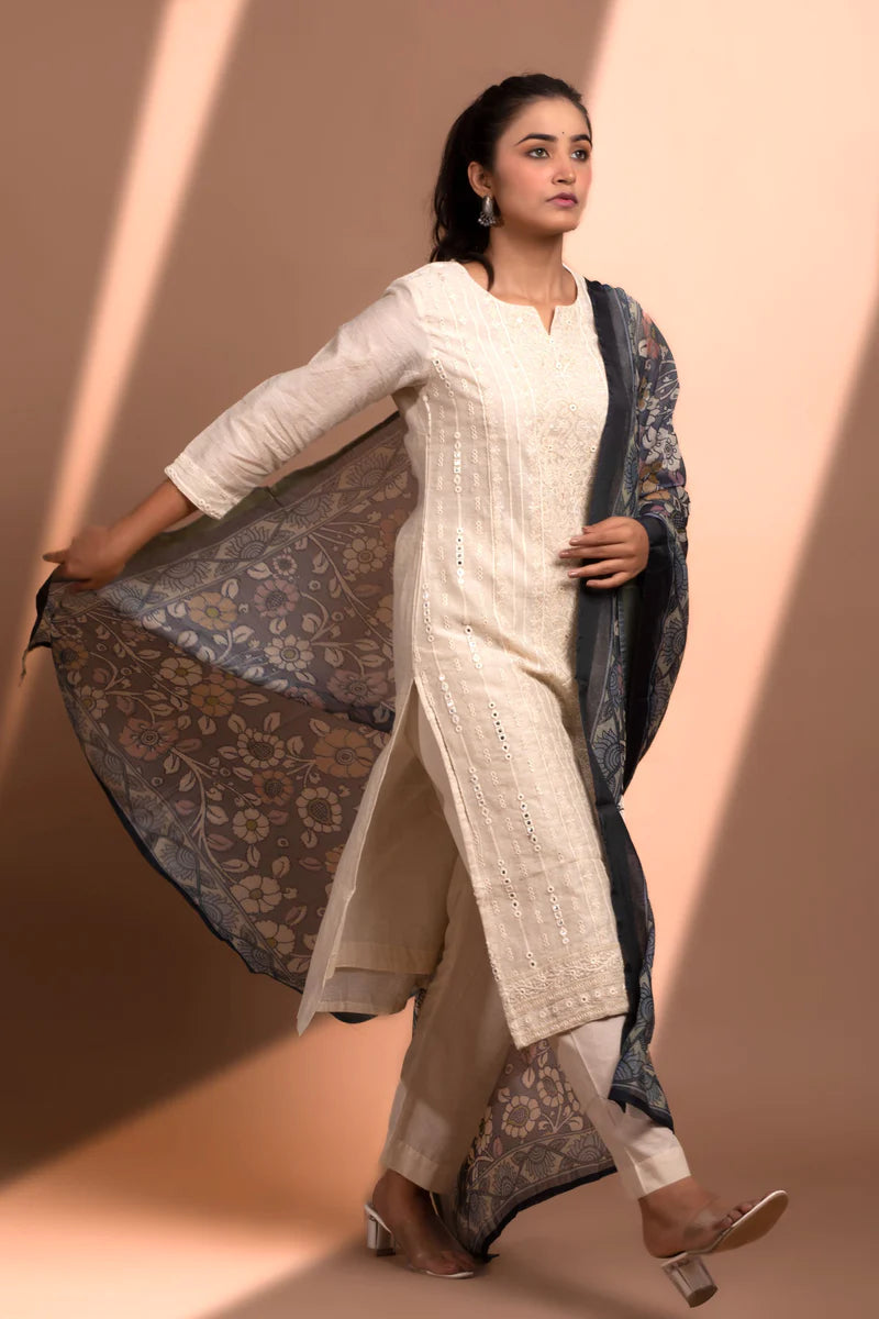 HERITAGE INDIA - OFF WHITE STRAIGHT FIT CHANDERI KURTA SET (WITH PANT AND DUPATTA)