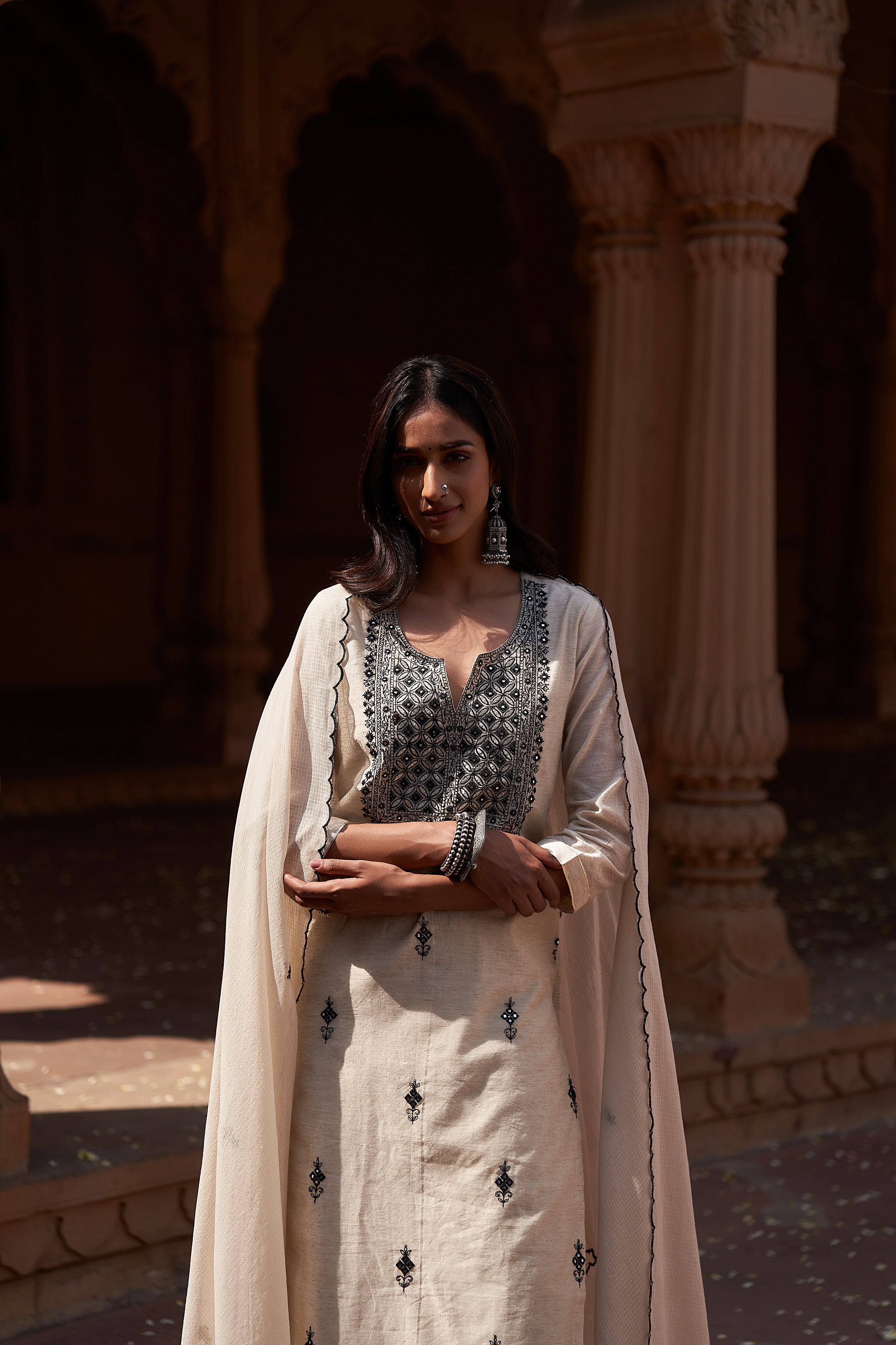 HERITAGE INDIA - OFF WHITE COTTON CHANDERI SUIT SET (WITH PANTS AND DUPATTA)