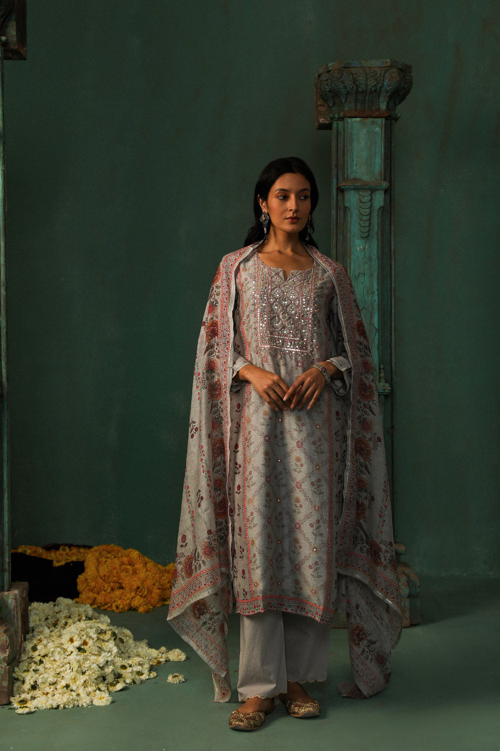 GREY LINEN SUIT SET (WITH PANTS AND DUPATTA)