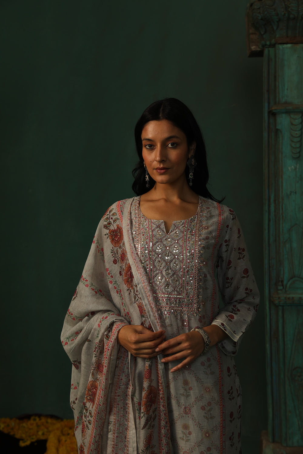 GREY LINEN SUIT SET (WITH PANTS AND DUPATTA)