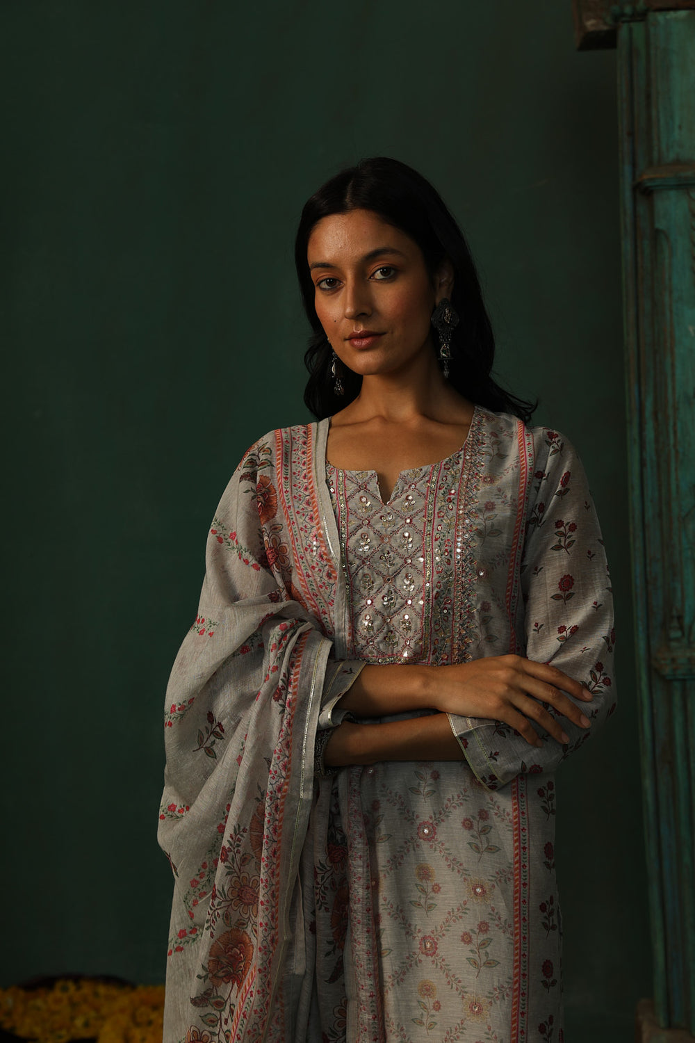 GREY LINEN SUIT SET (WITH PANTS AND DUPATTA)