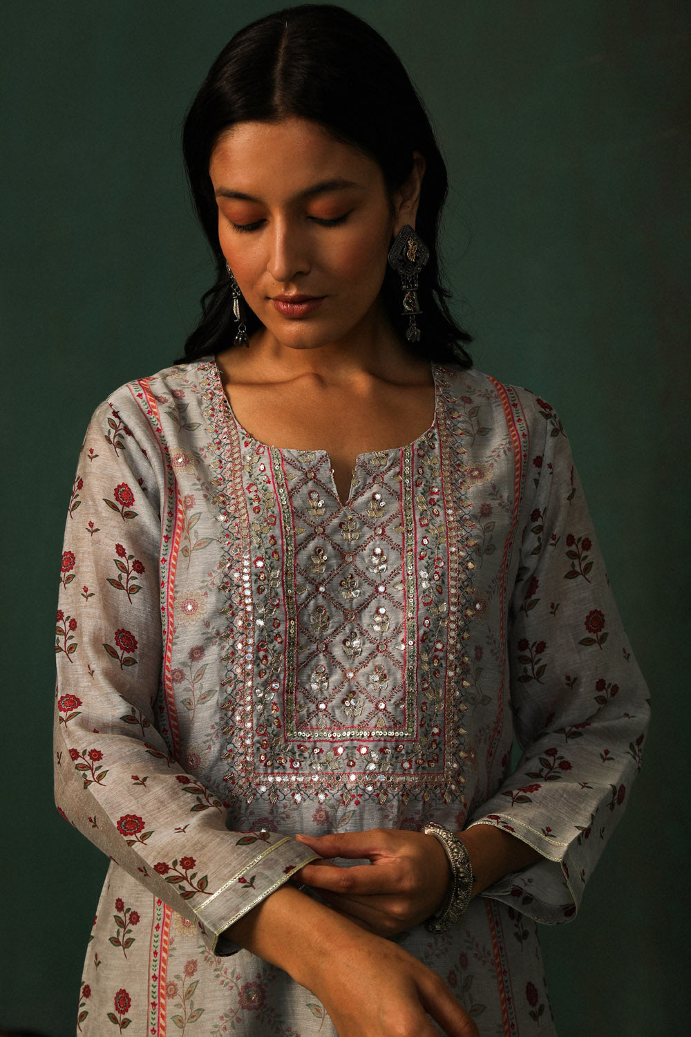 GREY LINEN SUIT SET (WITH PANTS AND DUPATTA)