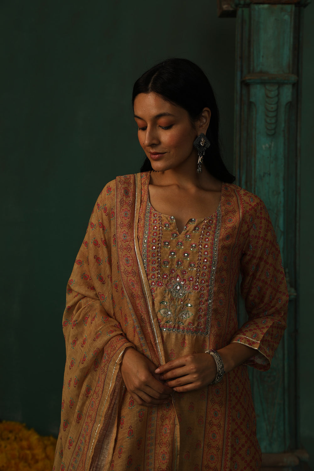 MUSTARD LINEN SUIT SET (WITH PANTS AND DUPATTA)