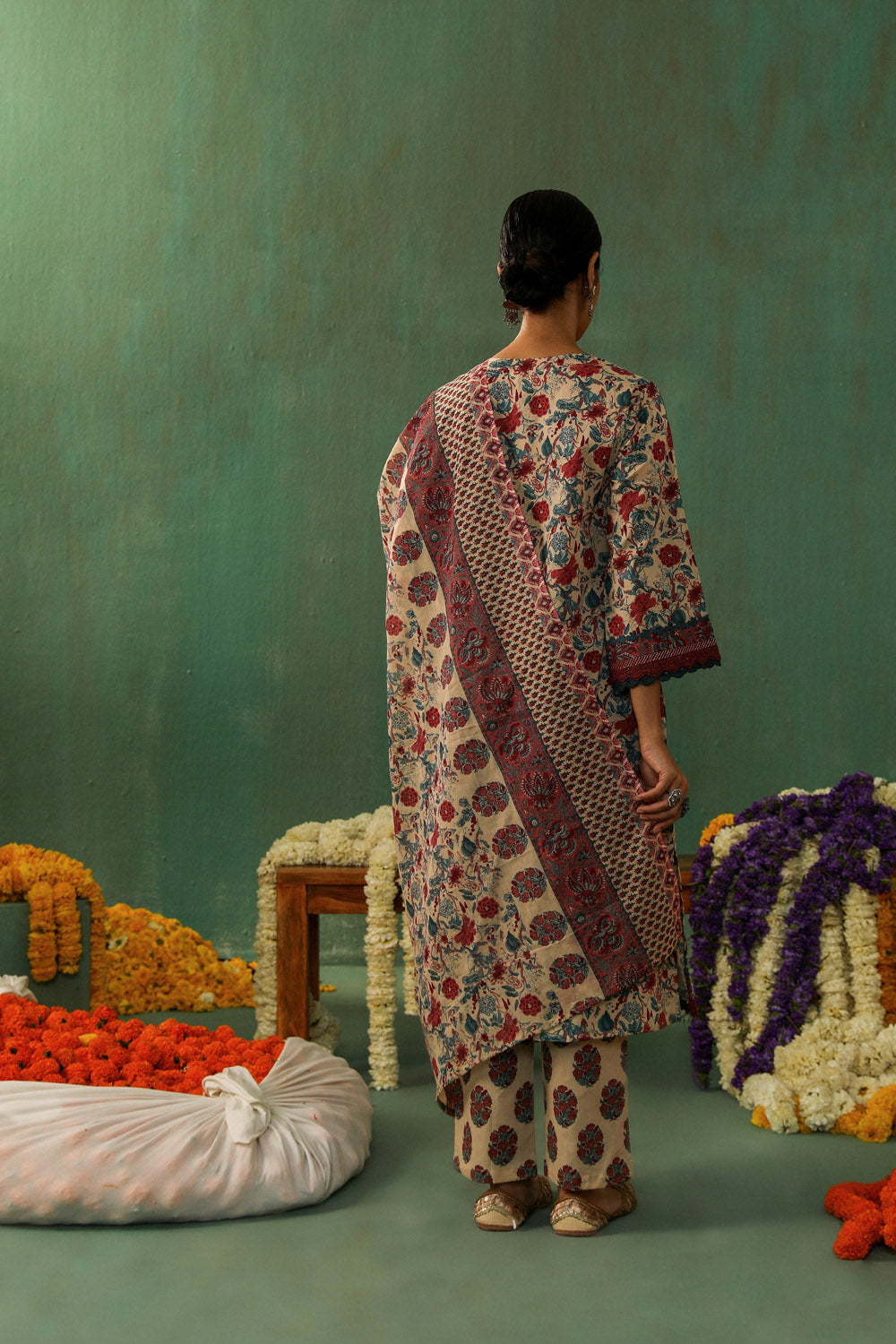 BEIGE FLORAL PRINTED COTTON STRAIGHT SUIT SET (WITH PANTS AND DUPATTA)