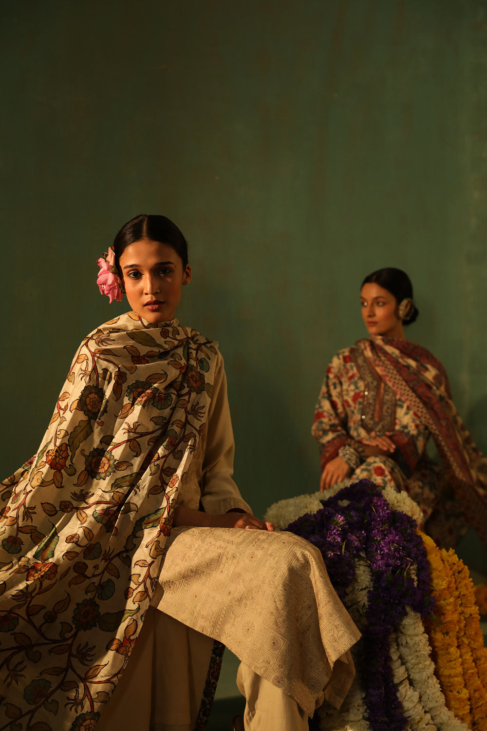 BEIGE CHANDERI SUIT SET (WITH PANTS AND DUPATTA)