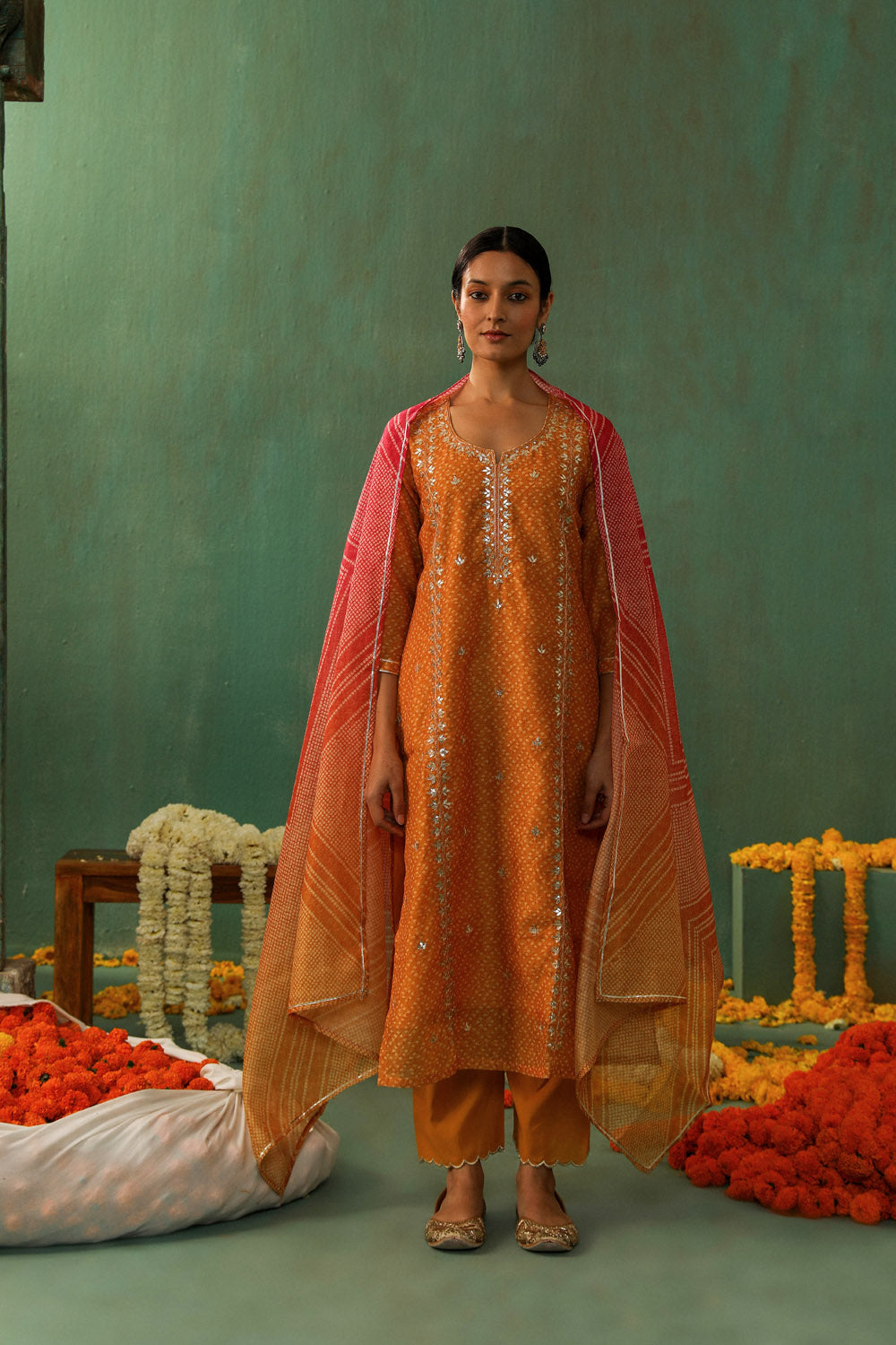 MUSTARD BANDHANI CHANDERI SUIT SET (WITH PANTS AND DUPATTA)