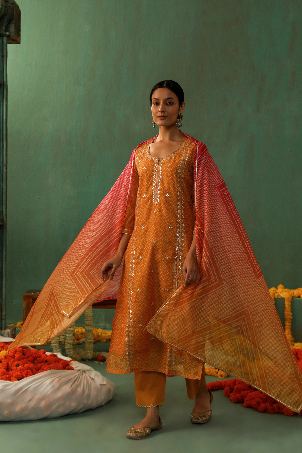 MUSTARD BANDHANI CHANDERI SUIT SET (WITH PANTS AND DUPATTA)