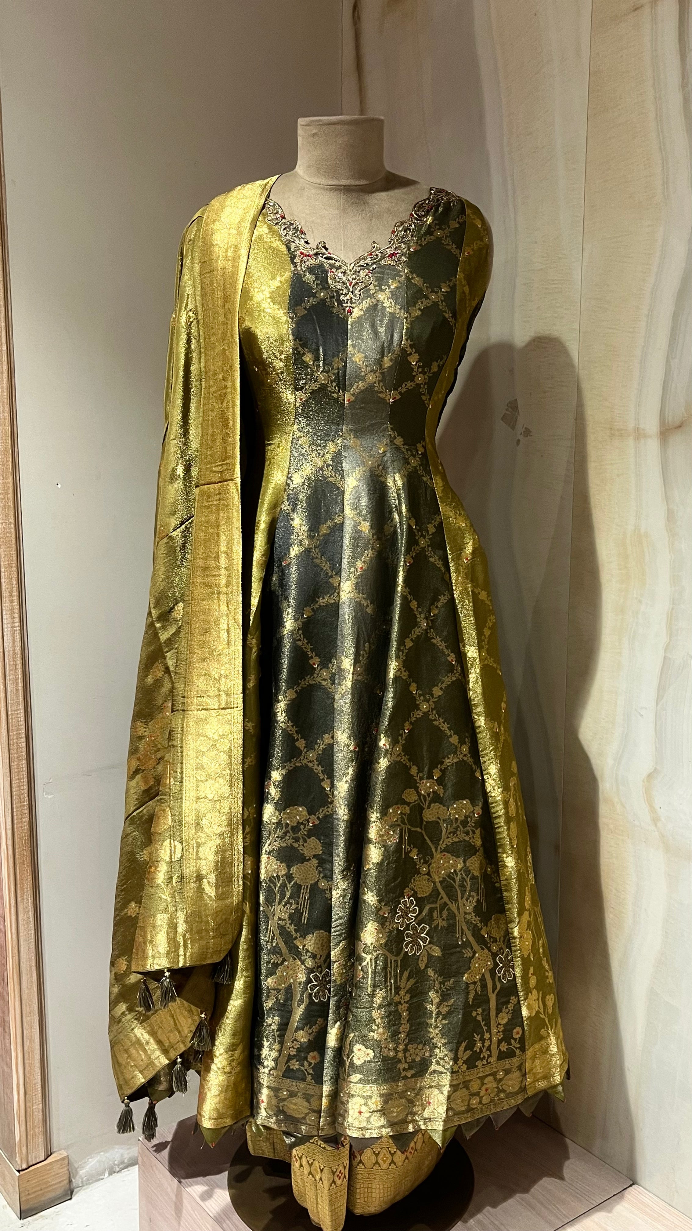 OLIVE GREEN FESTIVE ANARKALI SUIT
