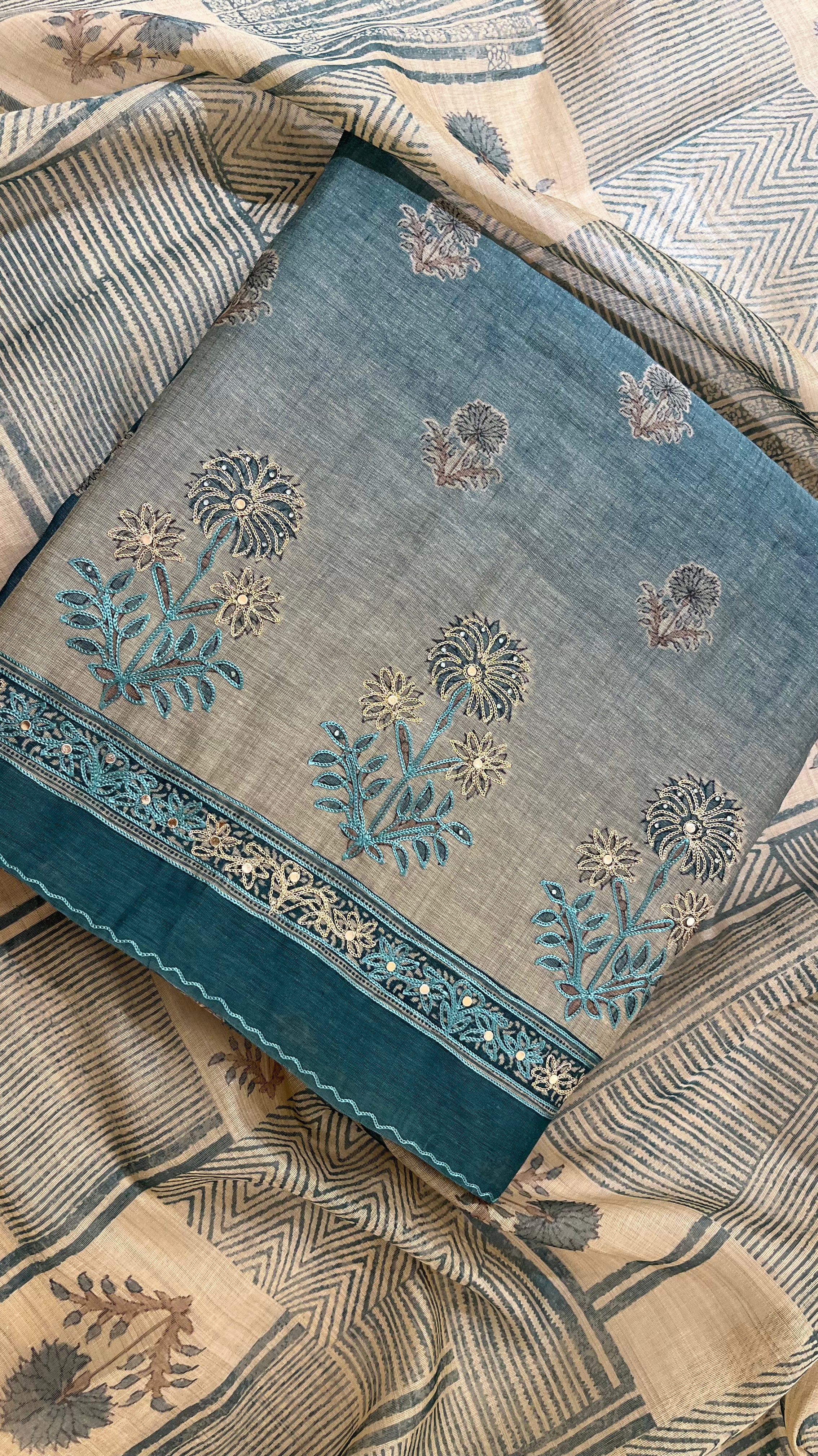 GREY & TEAL EMBROIDERED UNSTITCHED SUIT