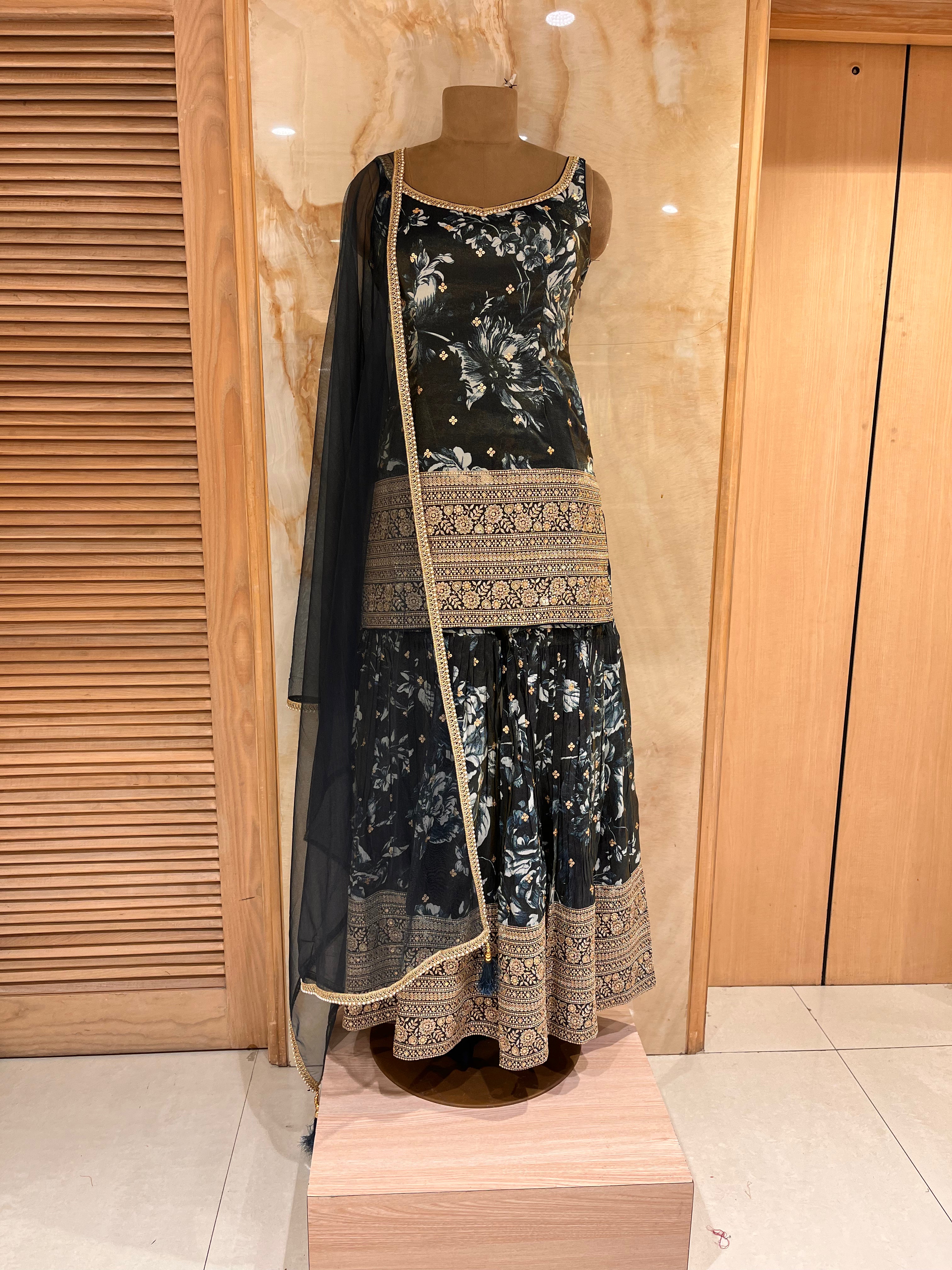 MIDNIGHT BLACK FLORAL SUIT SET