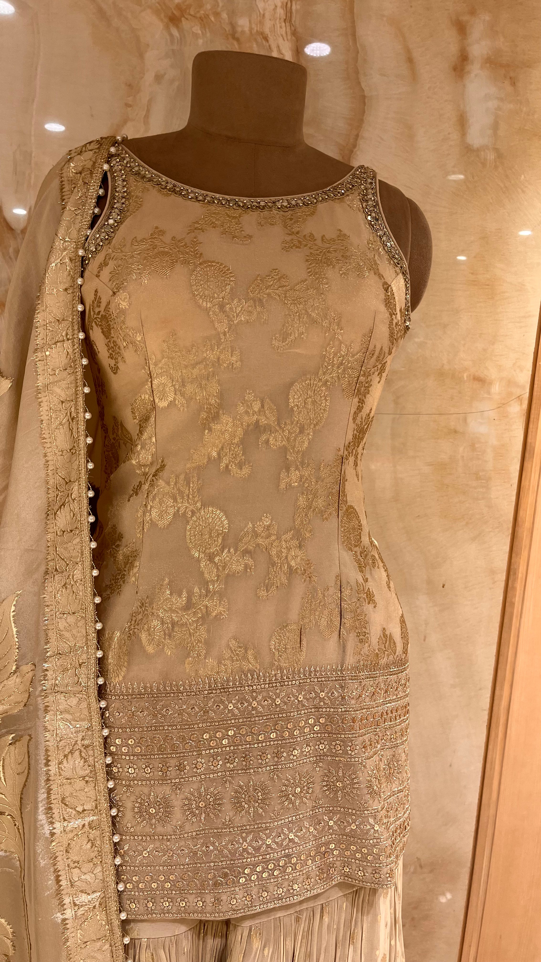 EXQUISITE EMBROIDERED SHARARA SET
