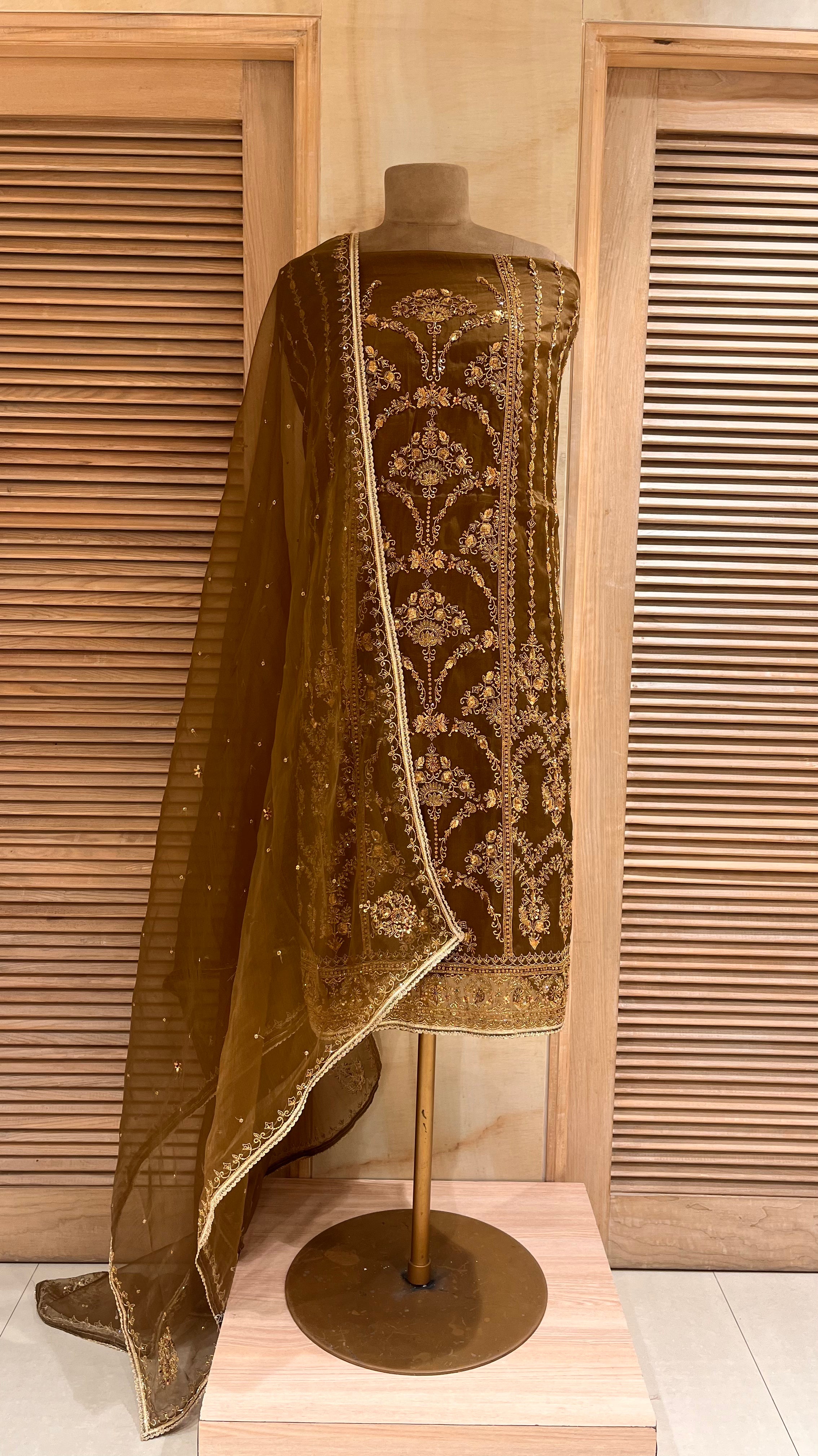 ROYAL HEAVY EMBROIDERED UNSTITCHED SUIT SET