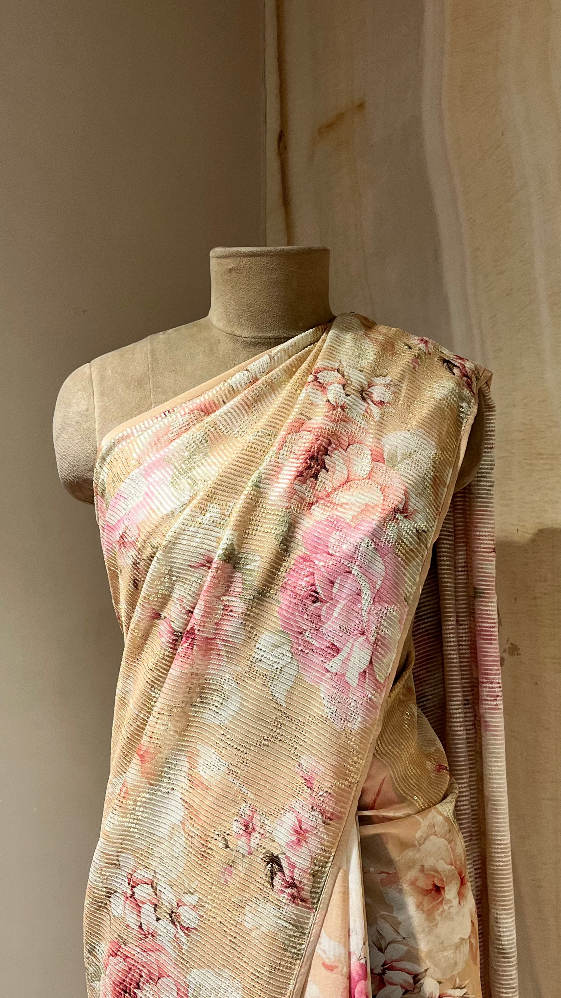 BEIGE FLORAL PRINT SAREE