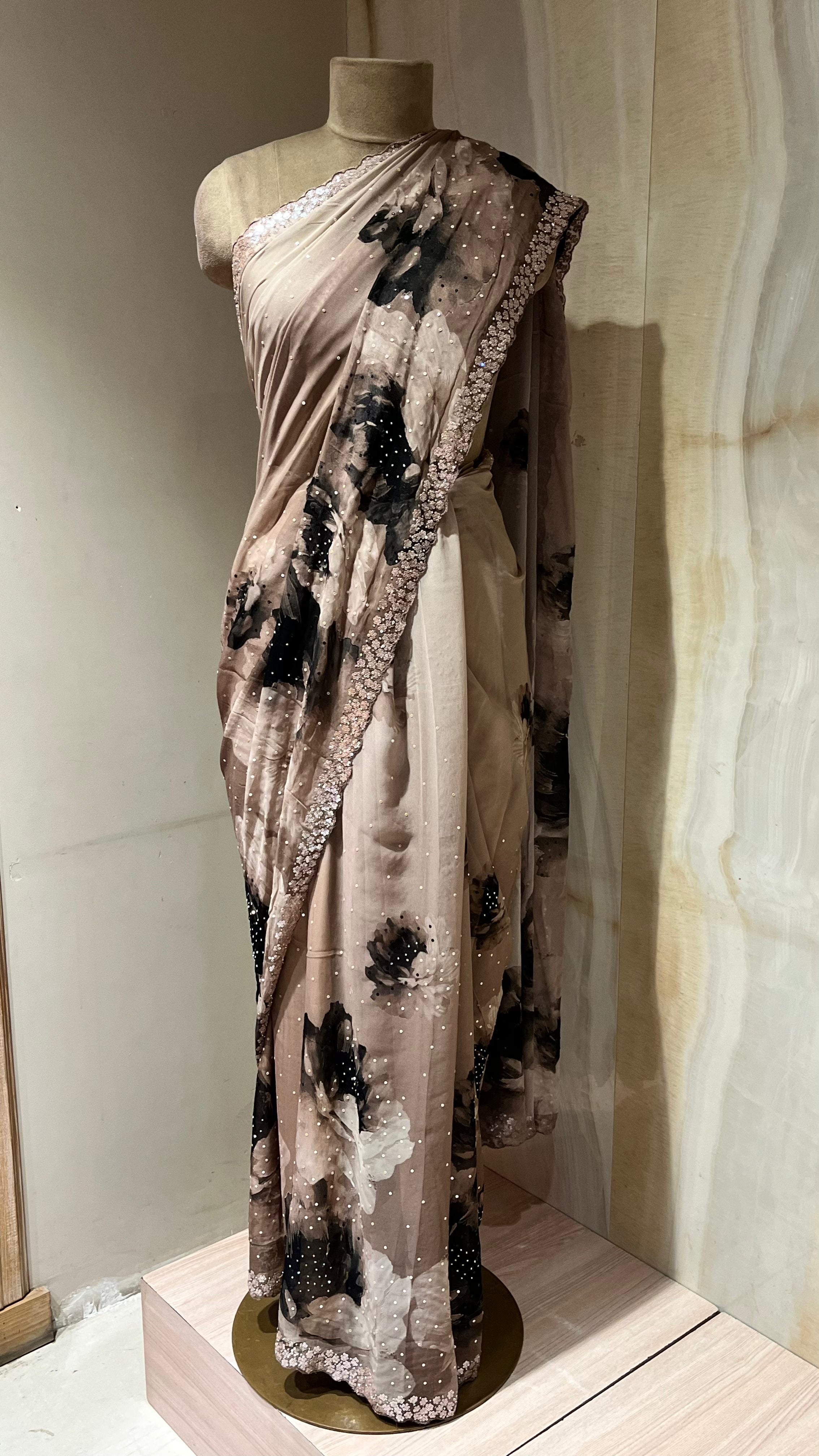 DUSTY MAUVE FLORAL EMBELLISHED SAREE