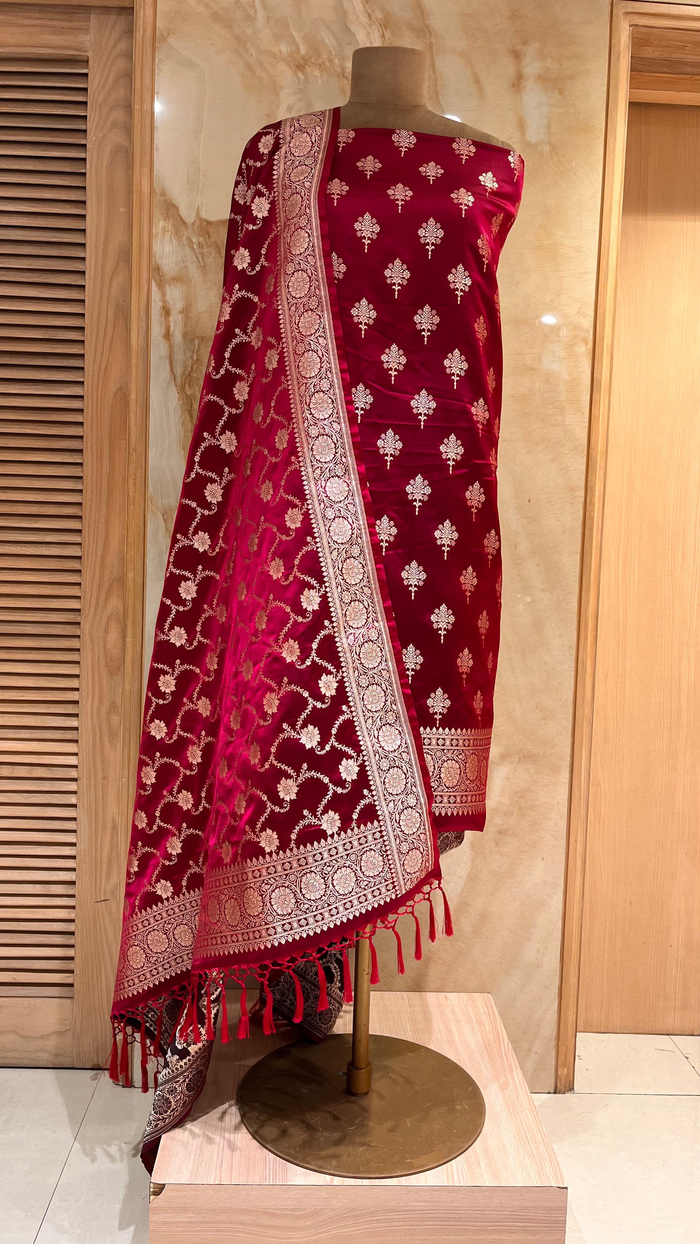RICH RED WOMEN UNSTITCHED SUIT SET
