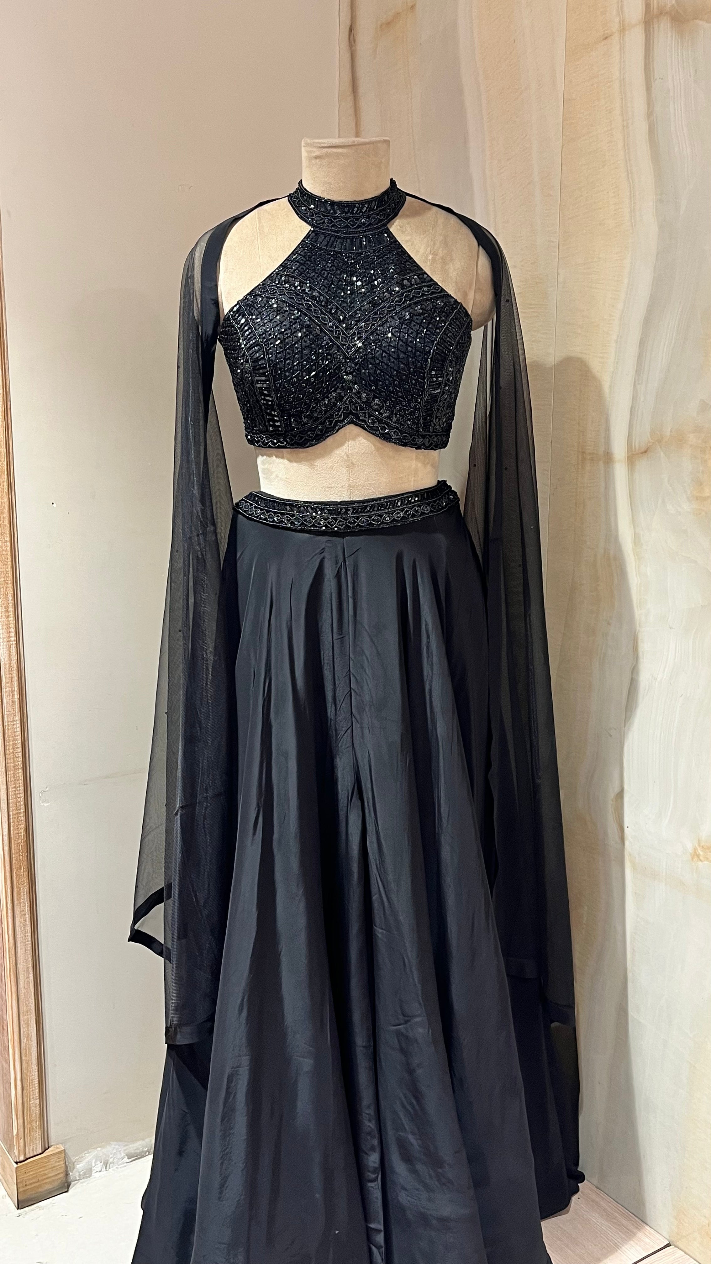 BLACK EMBELLISHED SHARARA SET