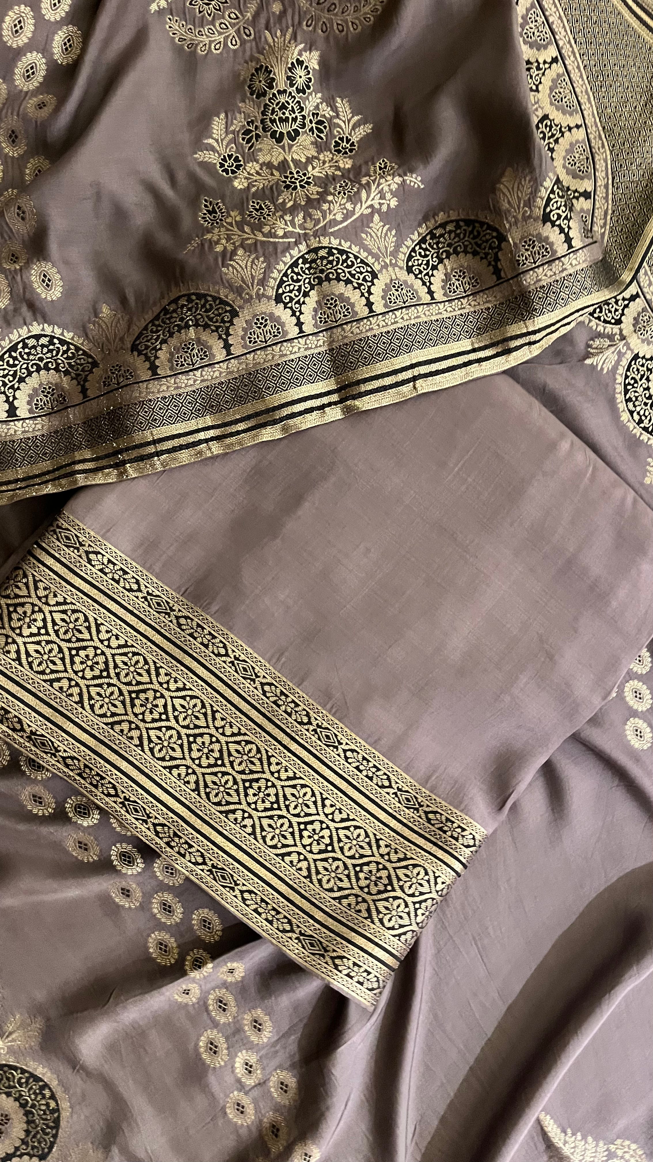 DUSTY MAUVE UNSTITCHED SUIT