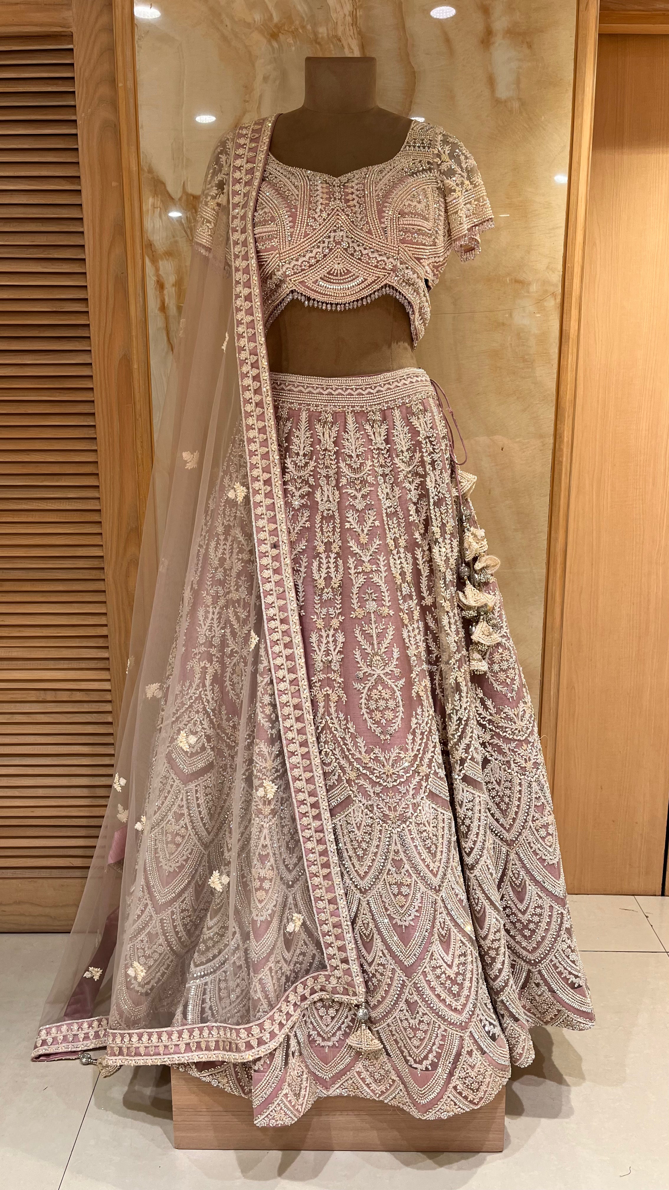 ELEGANT BLUSH PINK HEAVY EMBROIDERED LEHENGA SET
