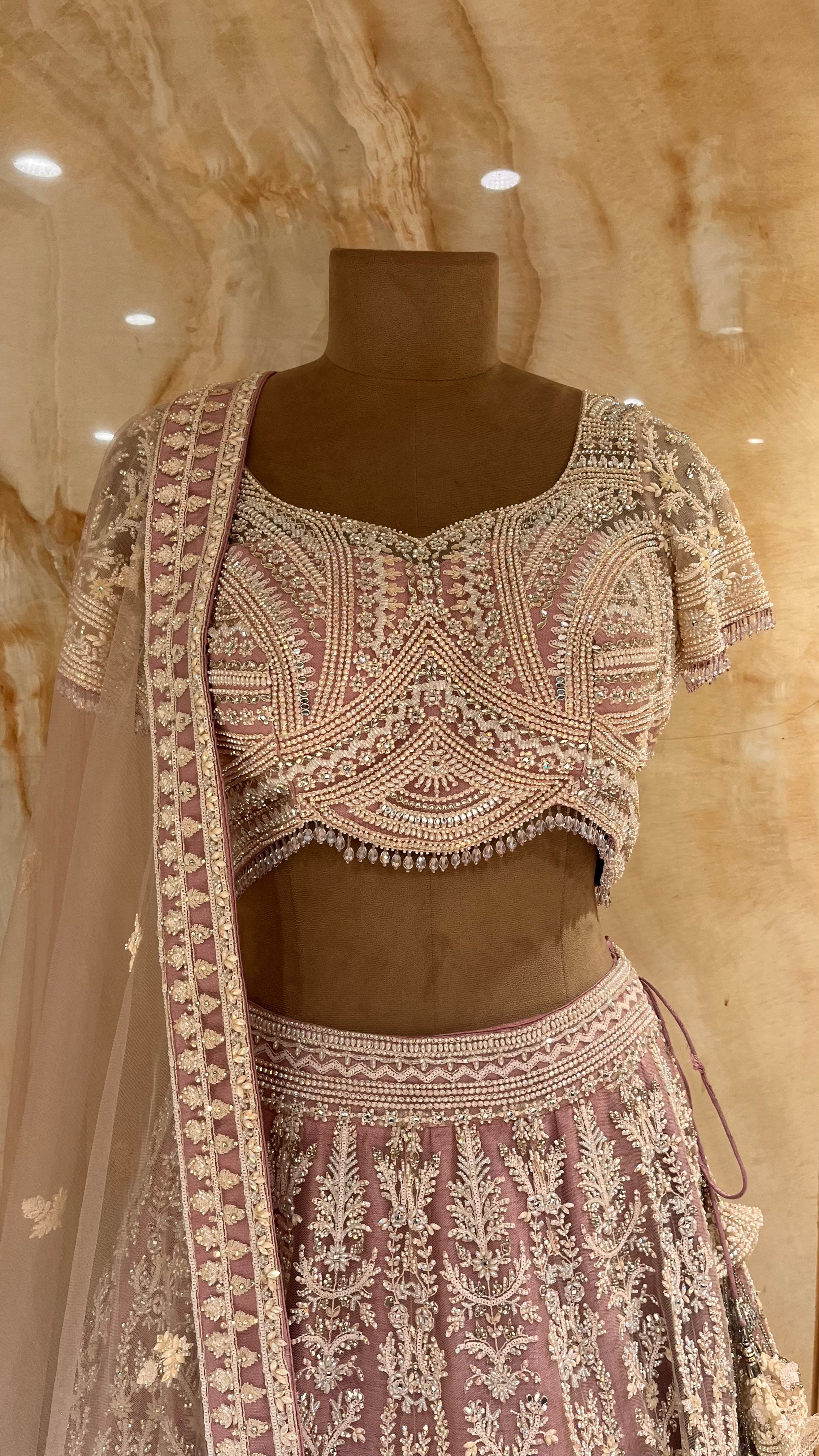ELEGANT BLUSH PINK HEAVY EMBROIDERED LEHENGA SET