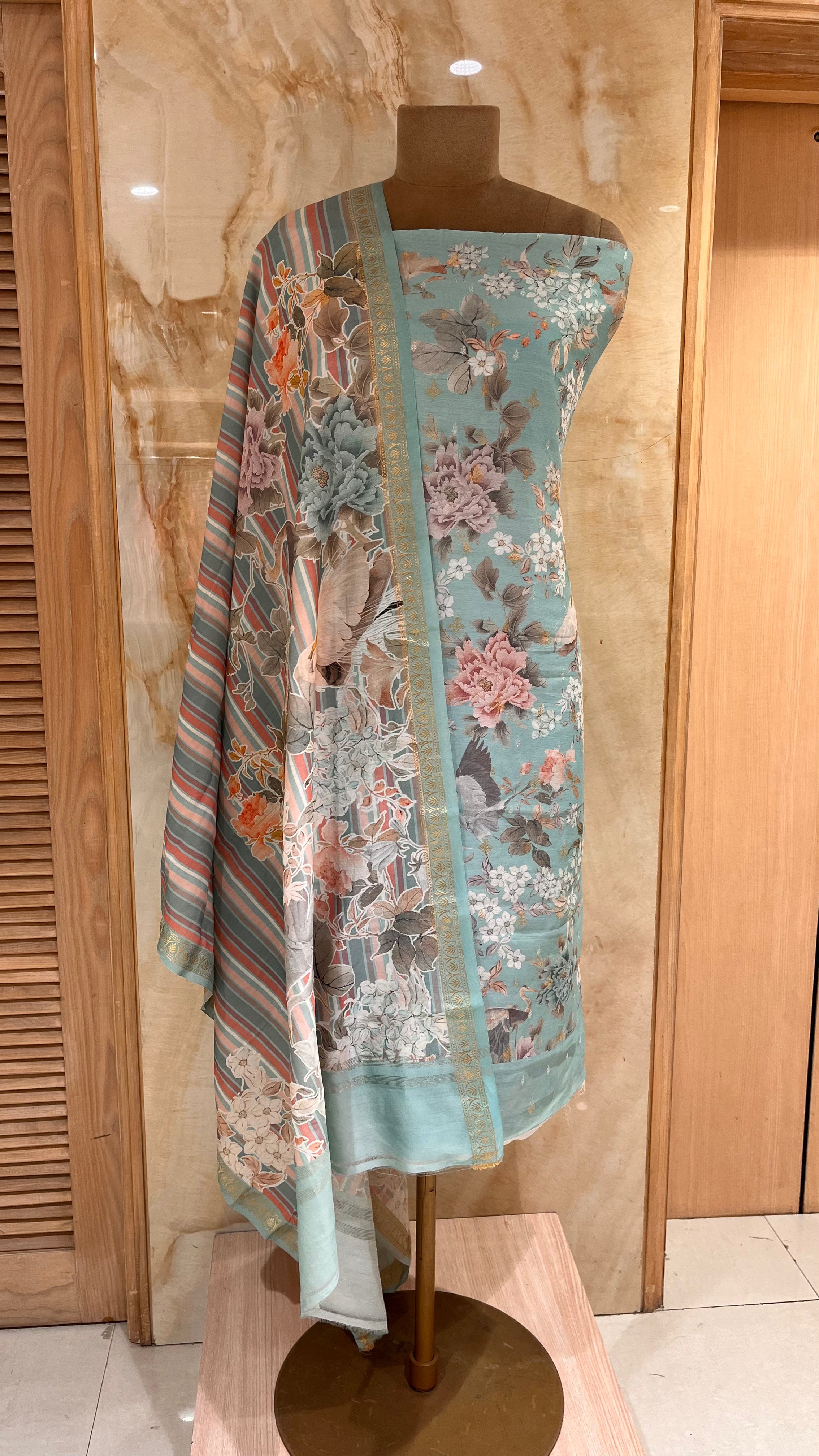 PASTEL GREEN FLORAL PRINTED UNSTITCHED SUIT WITH ELEGANT DUPATTA