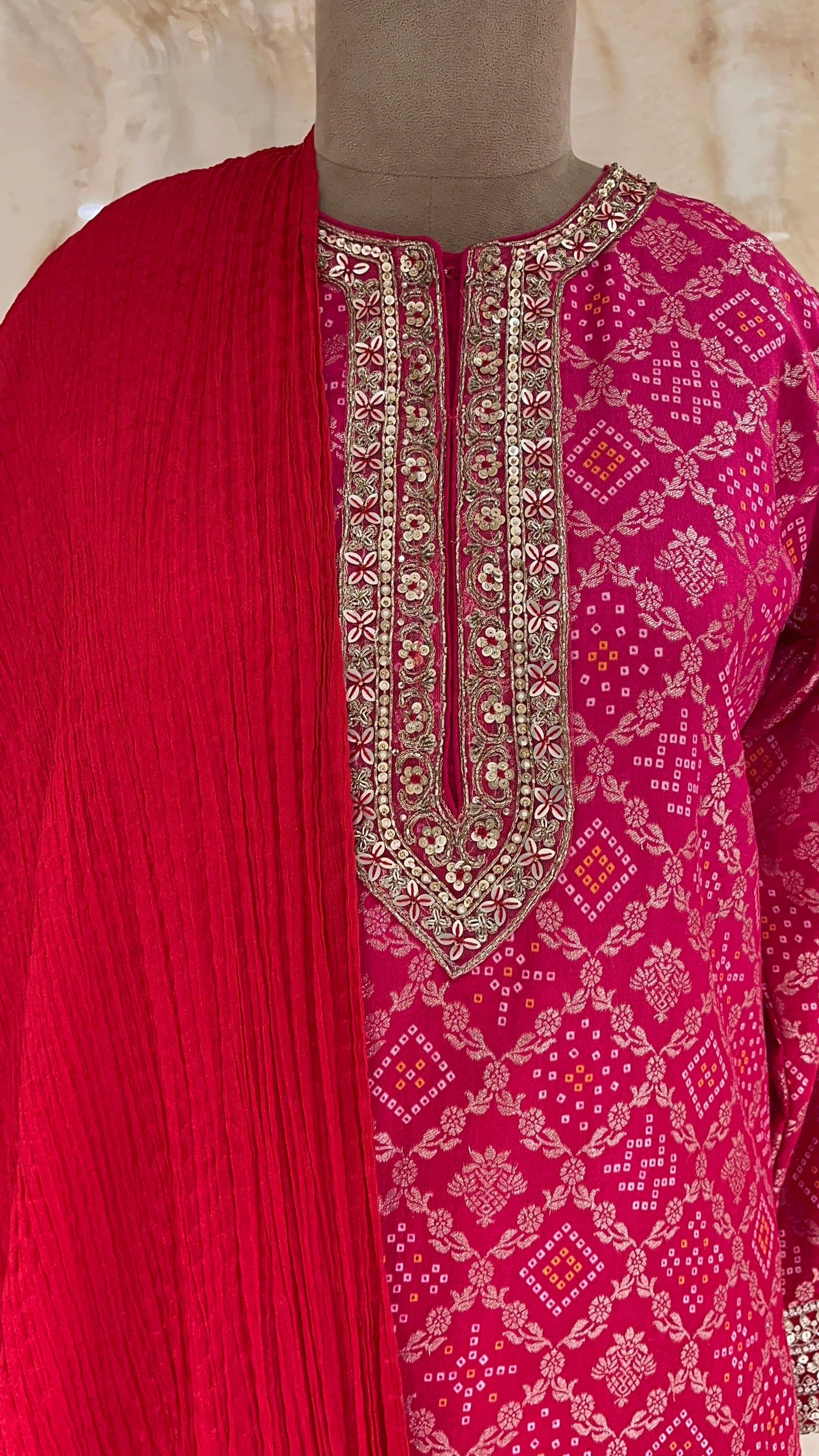 BEAUTIFUL PINK & GOLD EMBROIDERED READYMADE SUIT SET