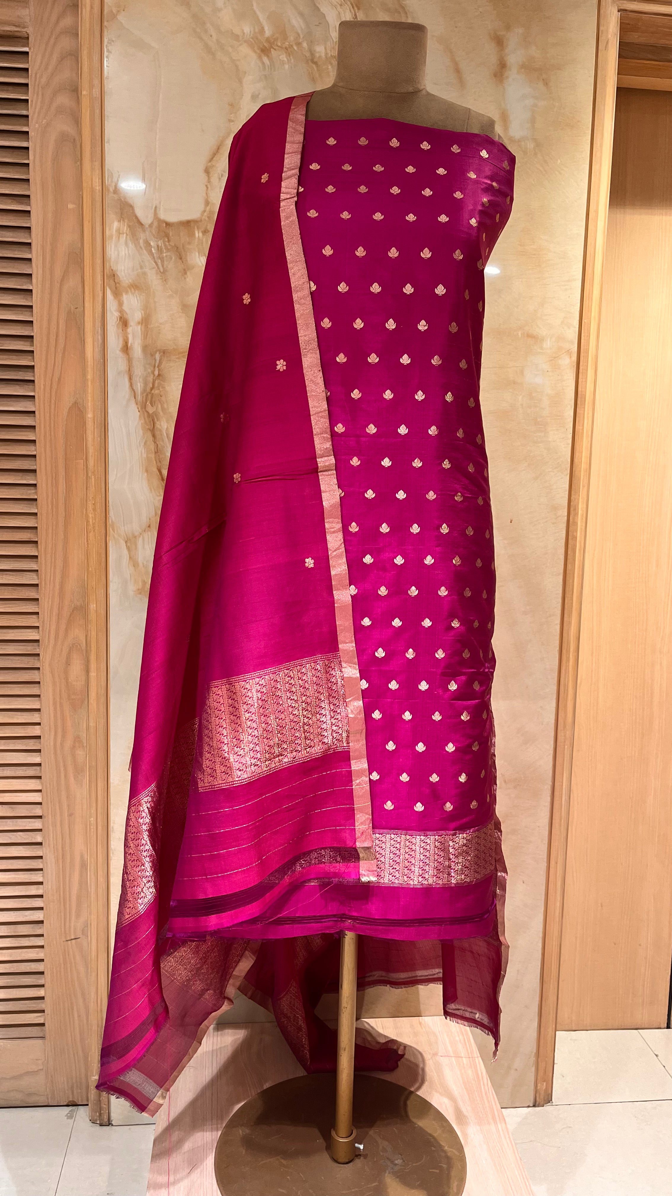 ROYAL MAGENTA PINK UNSTITCHED SUIT WITH ELEGANT ZARI WORK