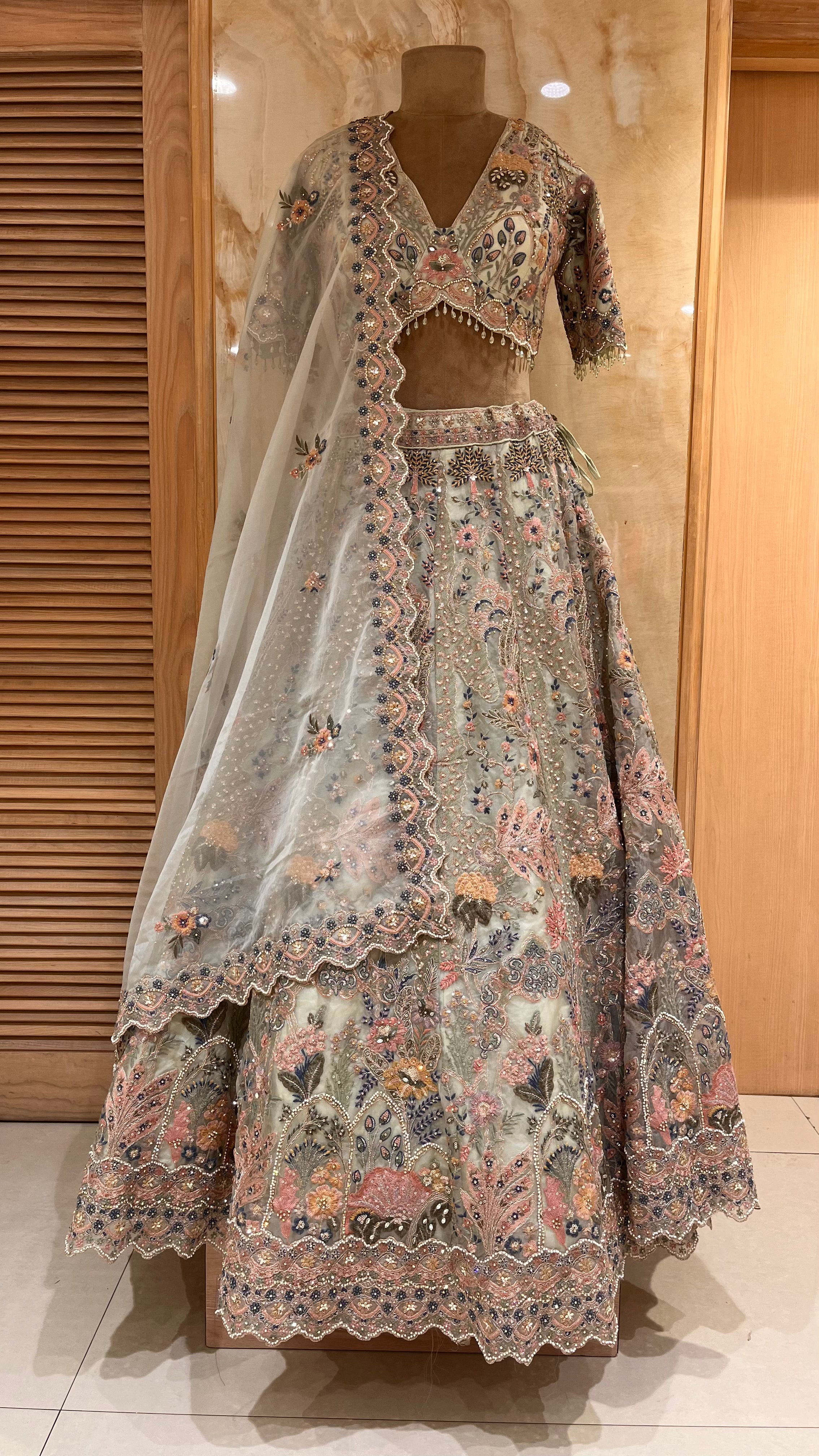 PASTEL GREEN HEAVY EMBROIDERED BRIDAL LEHENGA SET