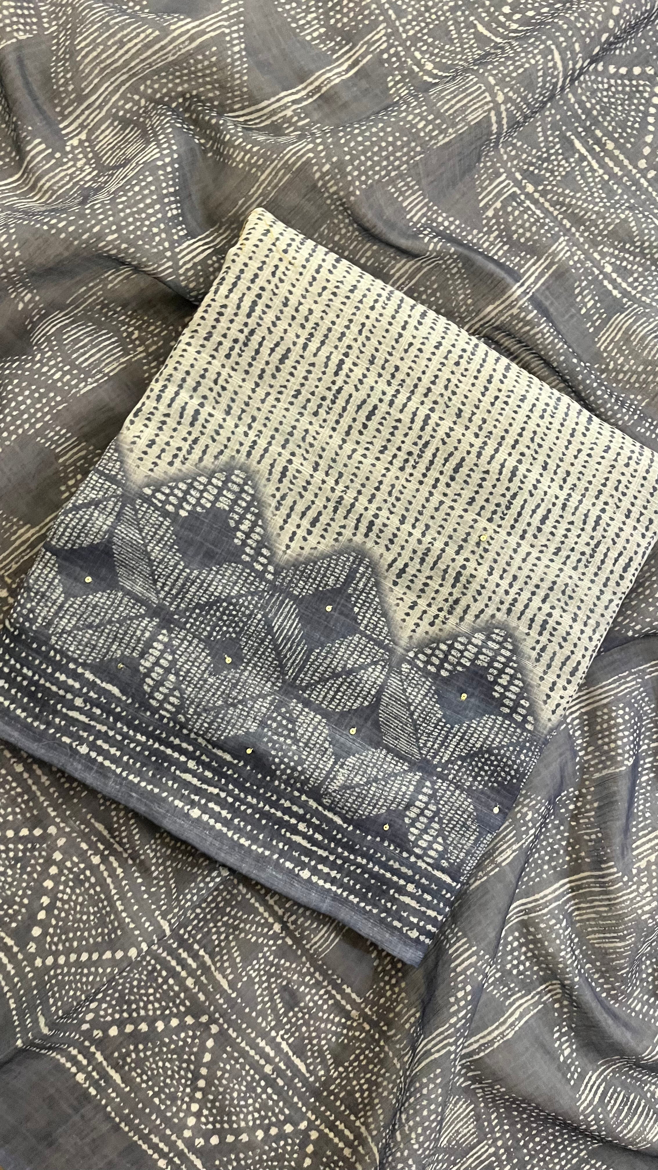 CHARCOAL GREY PRINTED UNSTITCHED SUIT