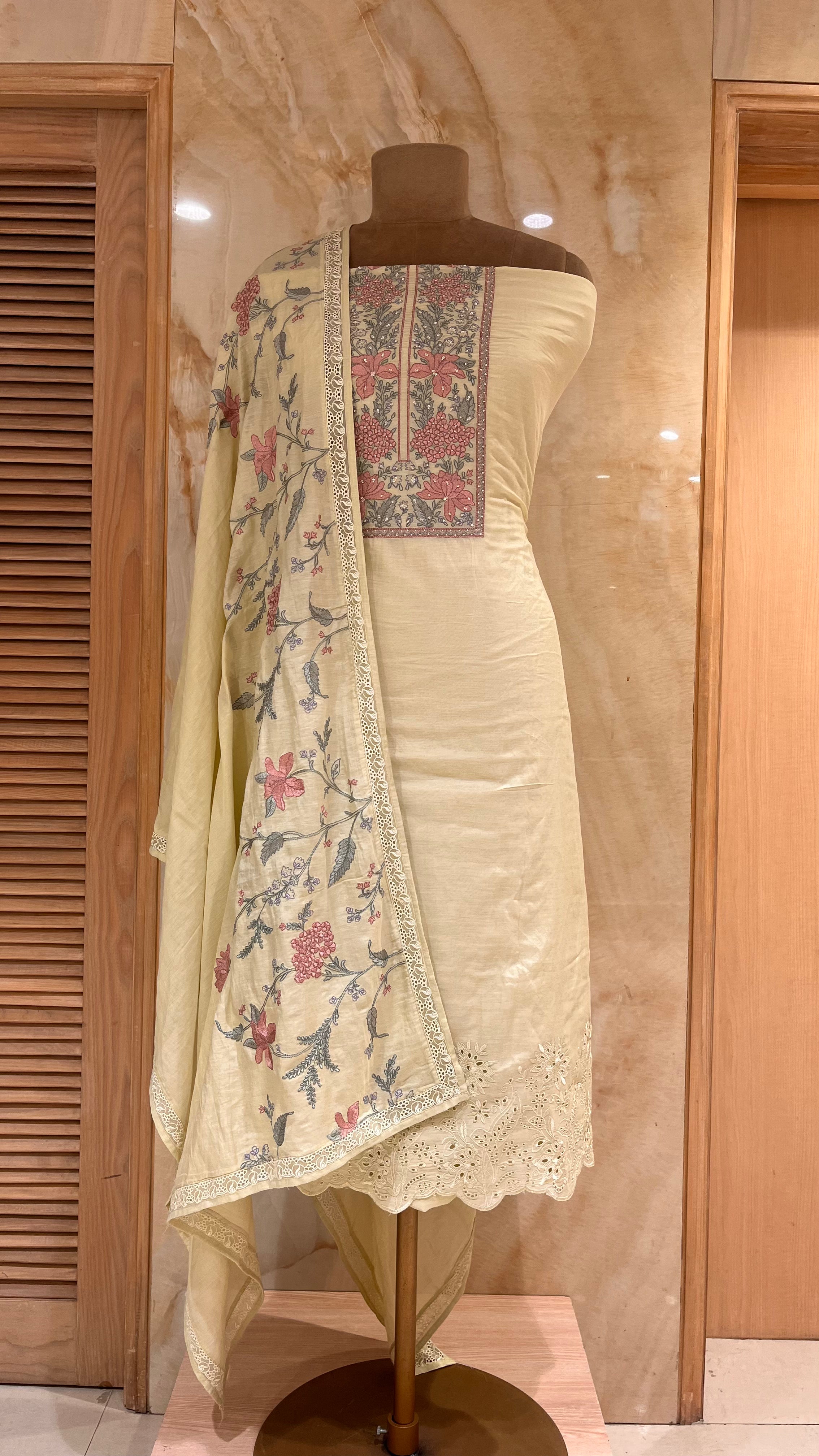 ELEGANT CREAM FLORAL EMBROIDERED UNSTITCHED SUIT SET