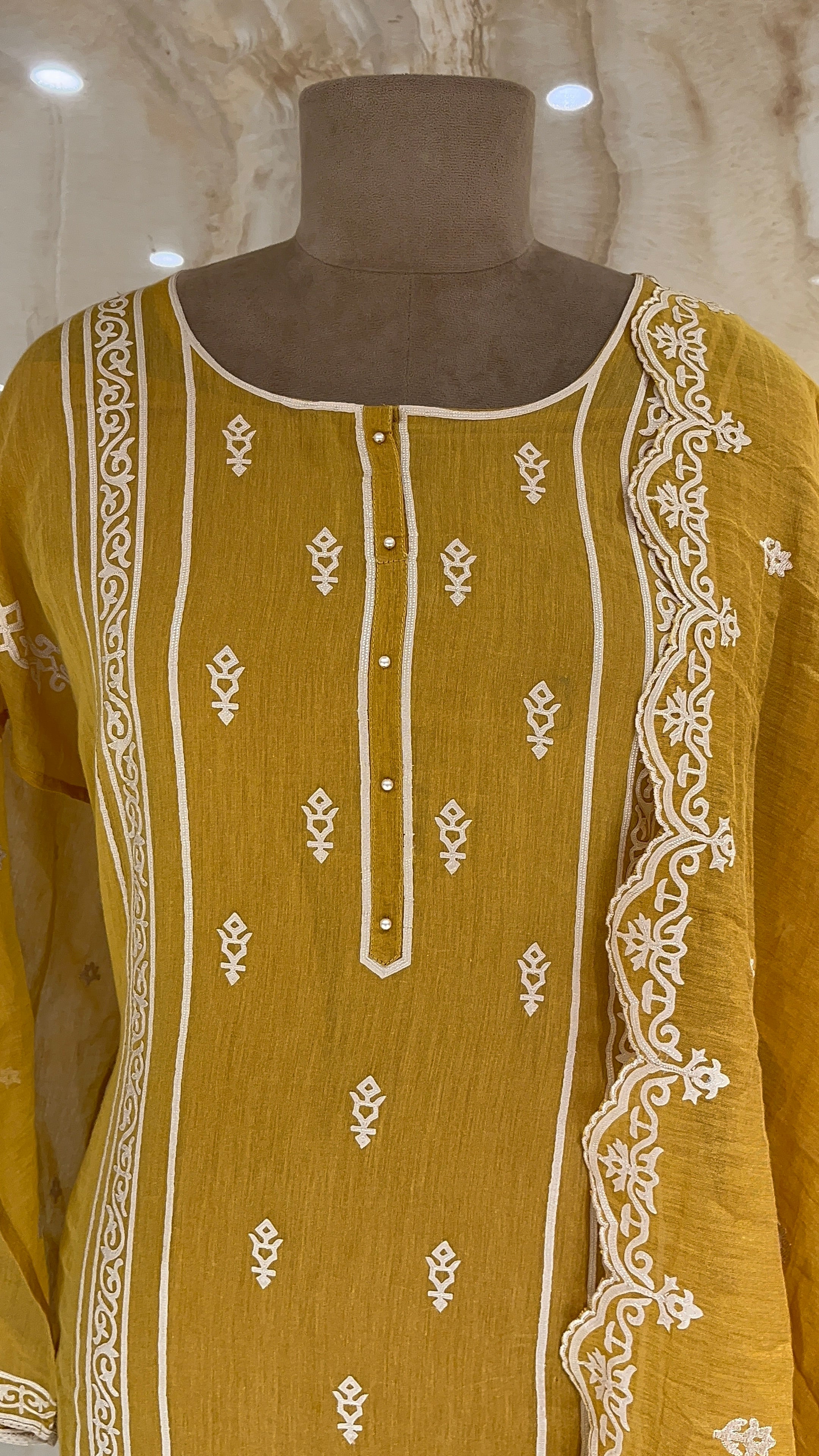 PREMIUM EMBROIDERED UNSTITCHED SUIT SET