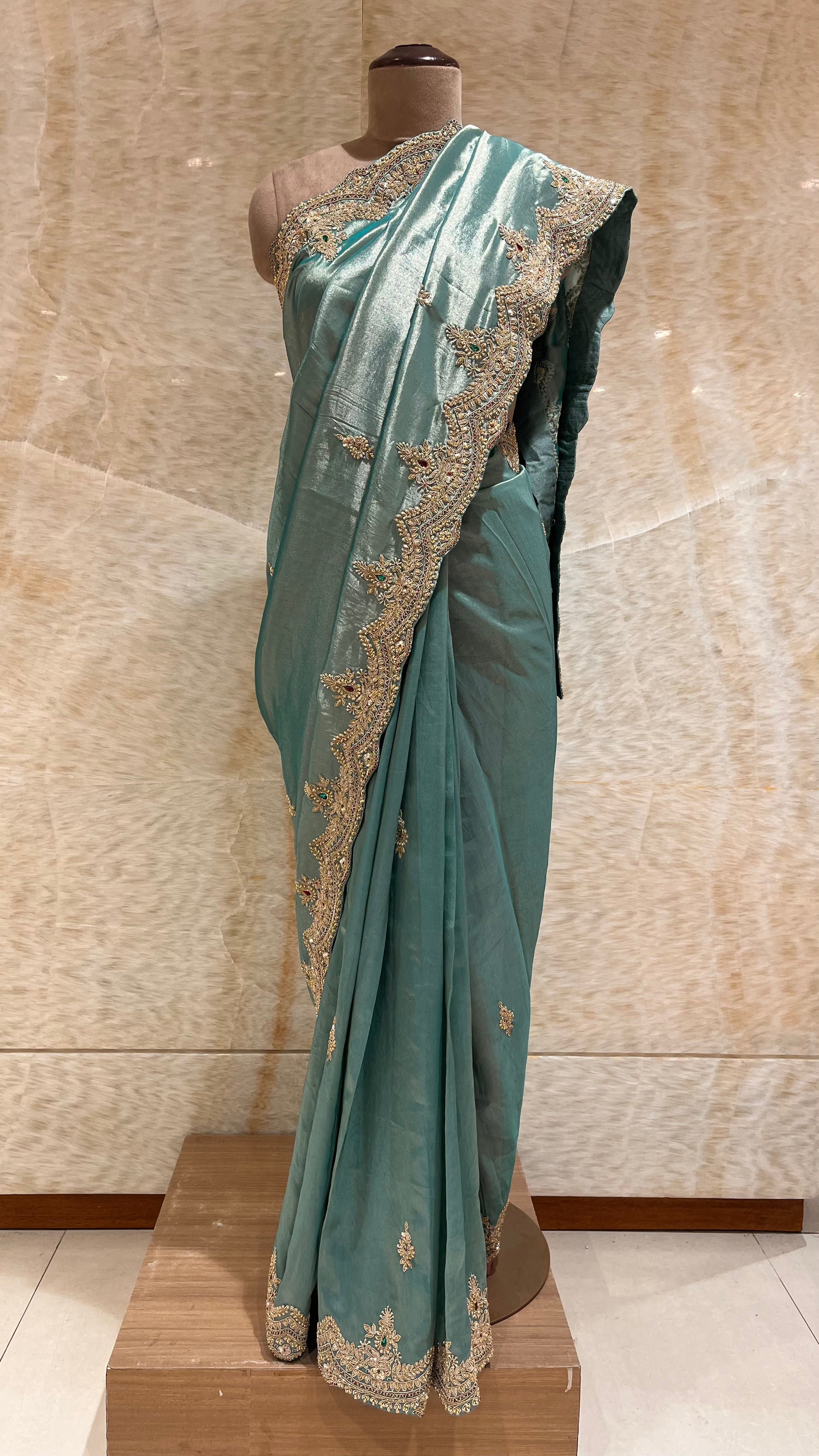 STYLISH PARTY WEAR SAREE WITH ELEGANT LOOK