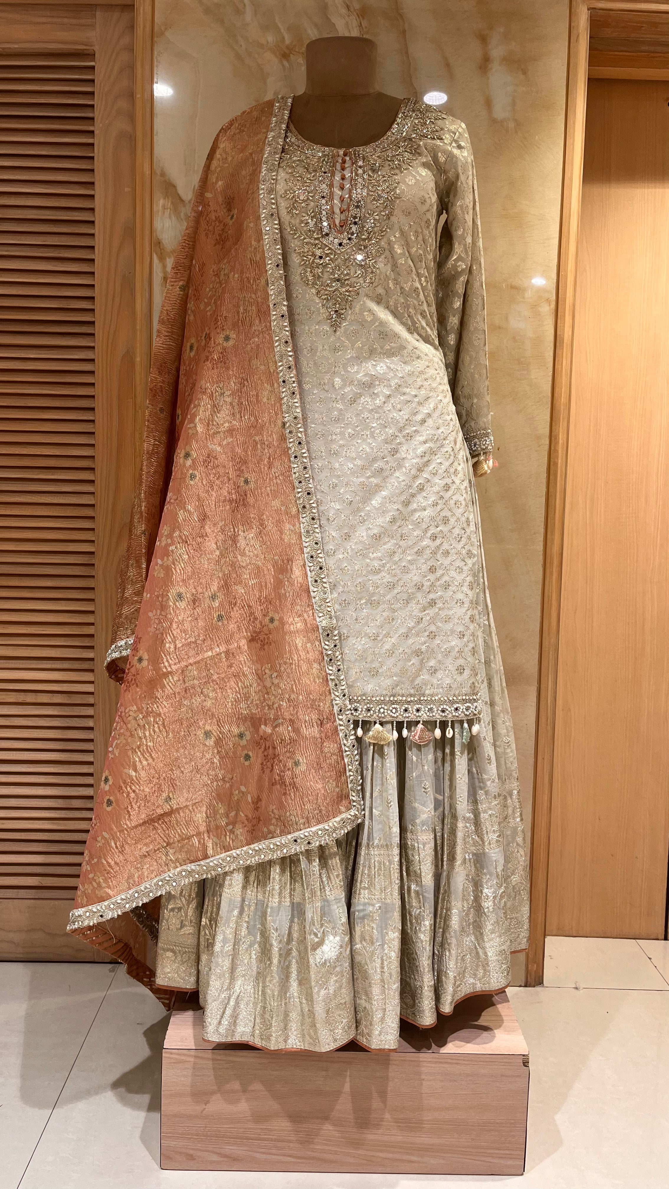 ELEGANT DESIGNER READYMADE SUIT FOR WOMEN