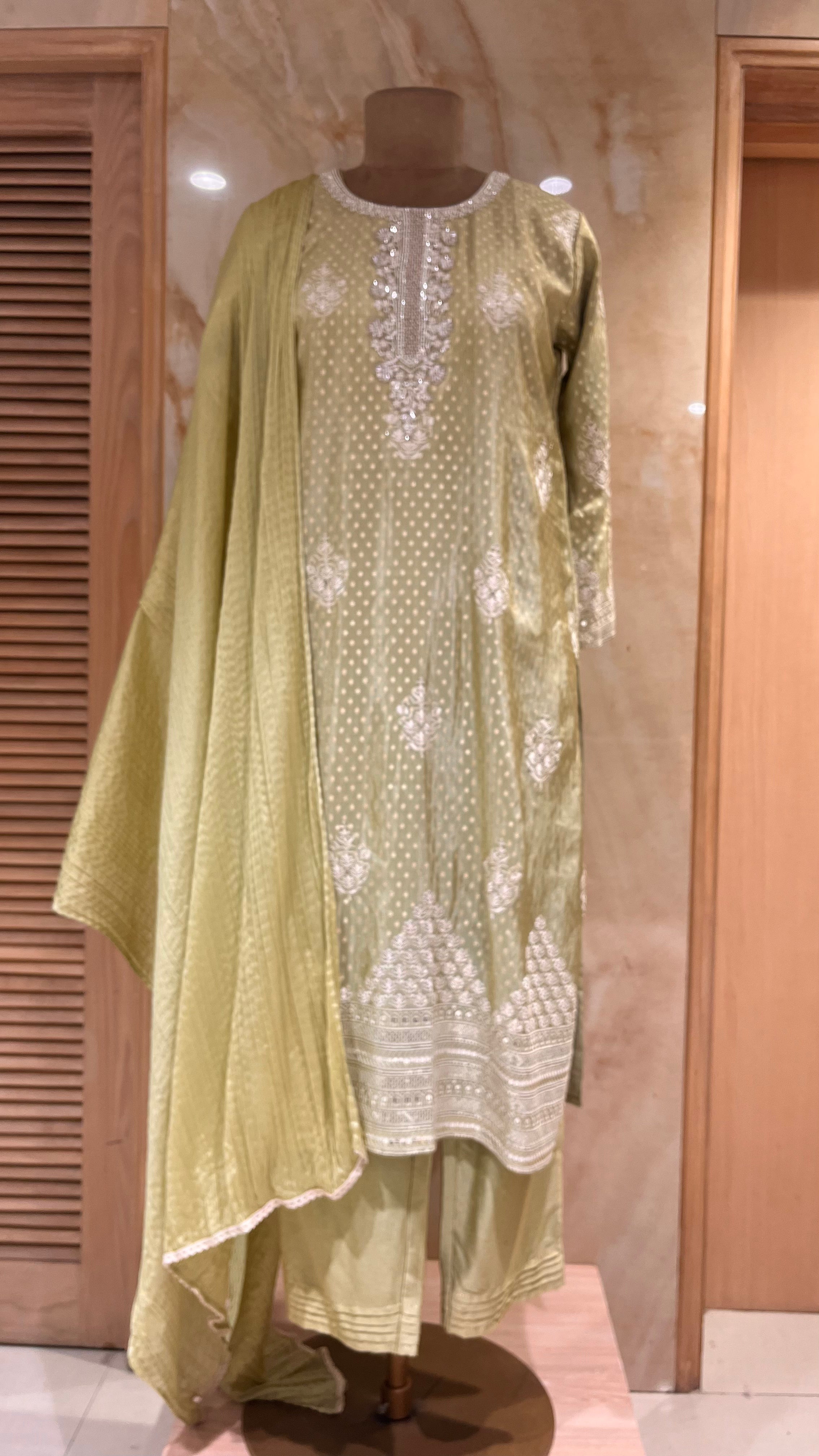 ELEGANT DESIGNER READYMADE SUIT SET WITH PRINTED DUPATTA