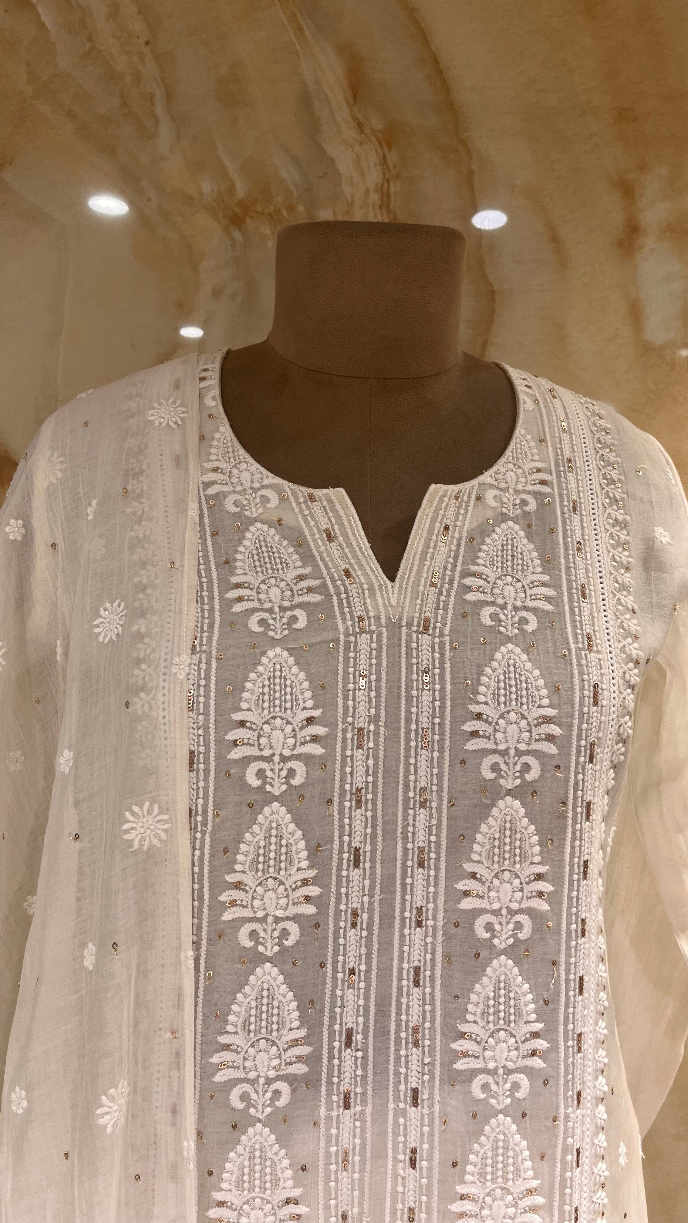 ELEGANT DESIGNER READYMADE SUIT WITH PREMIUM FINISH