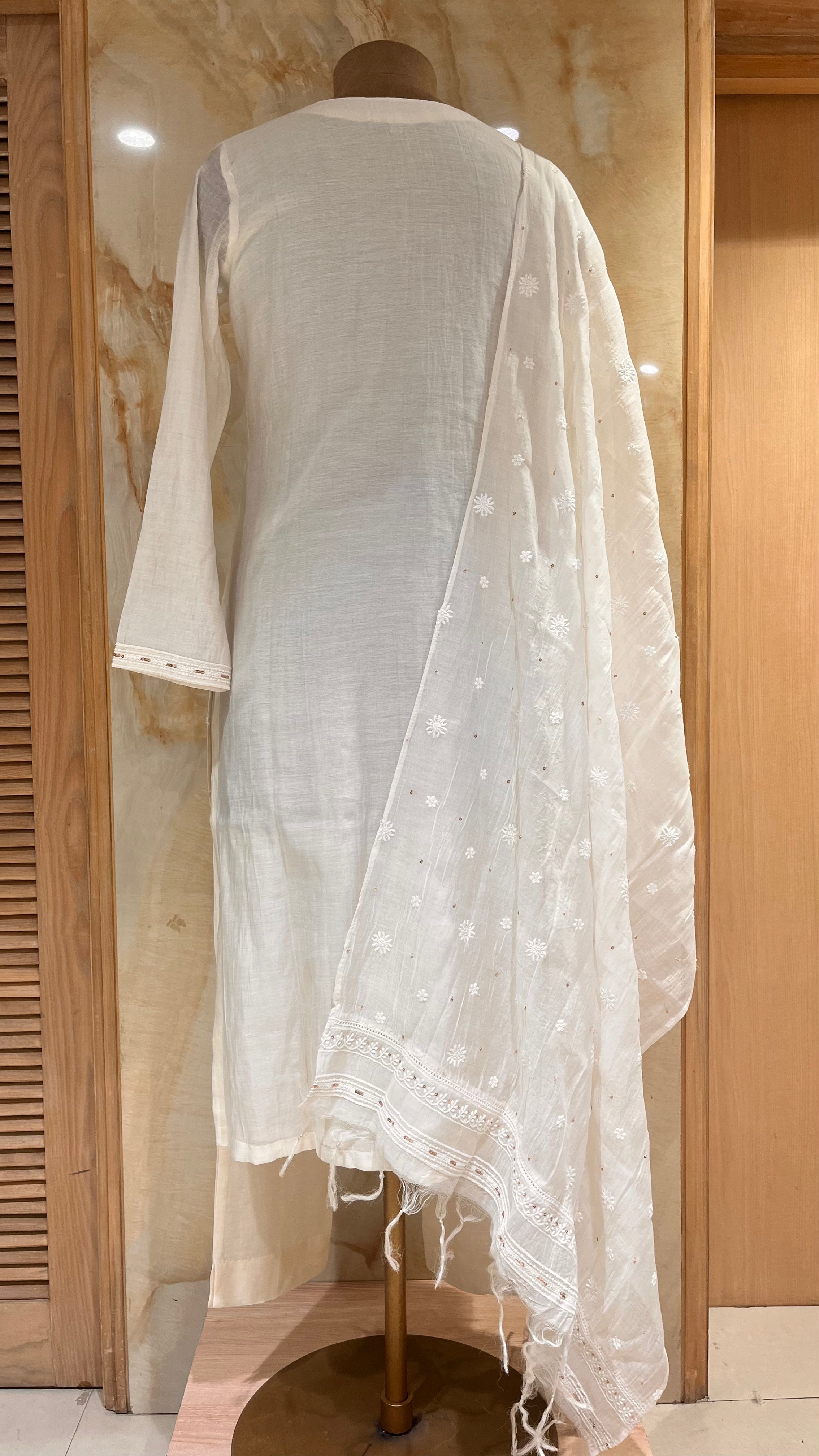 ELEGANT DESIGNER READYMADE SUIT WITH PREMIUM FINISH