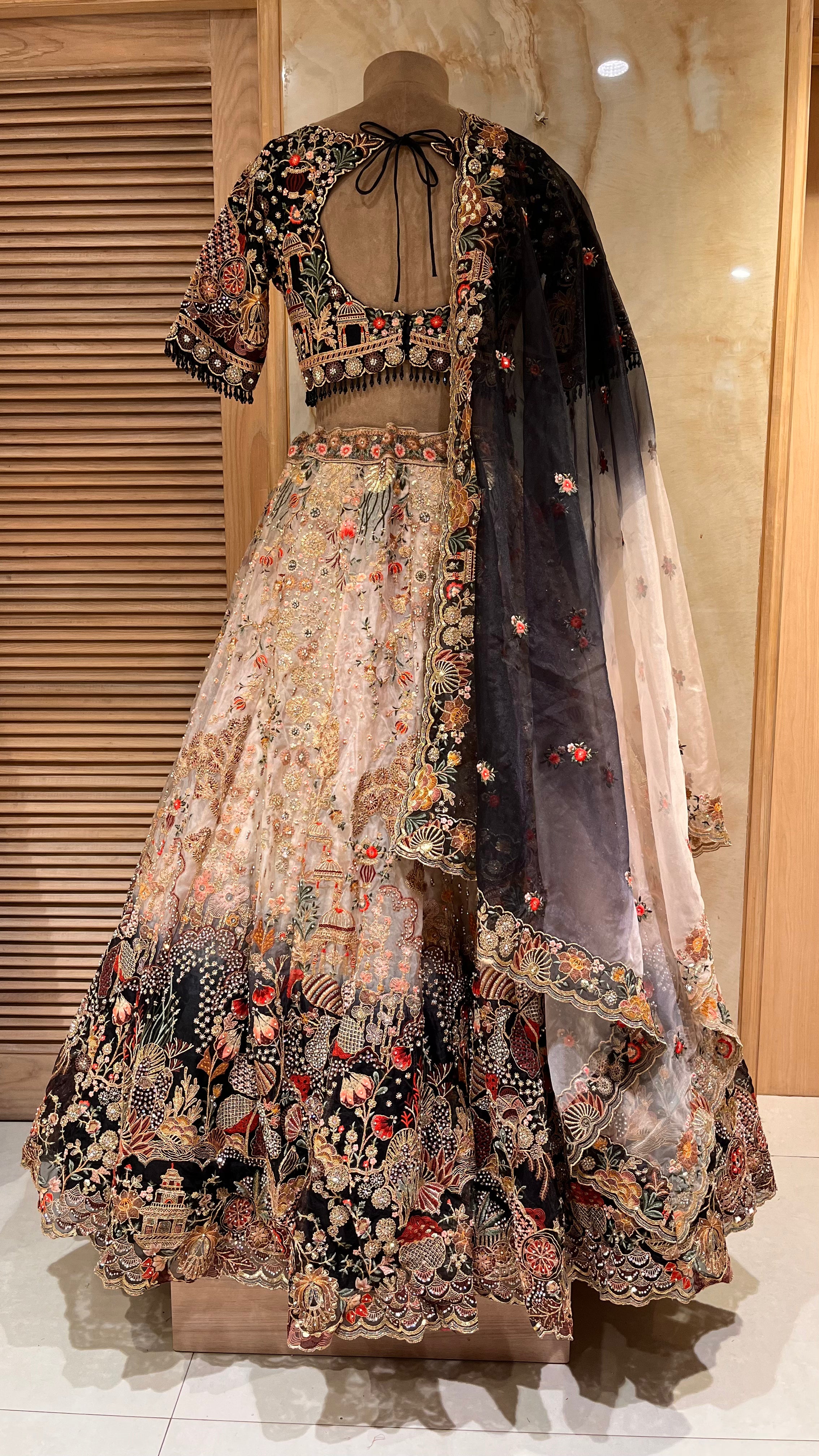 BEAUTIFUL FESTIVE WEAR DESIGNER LEHENGA