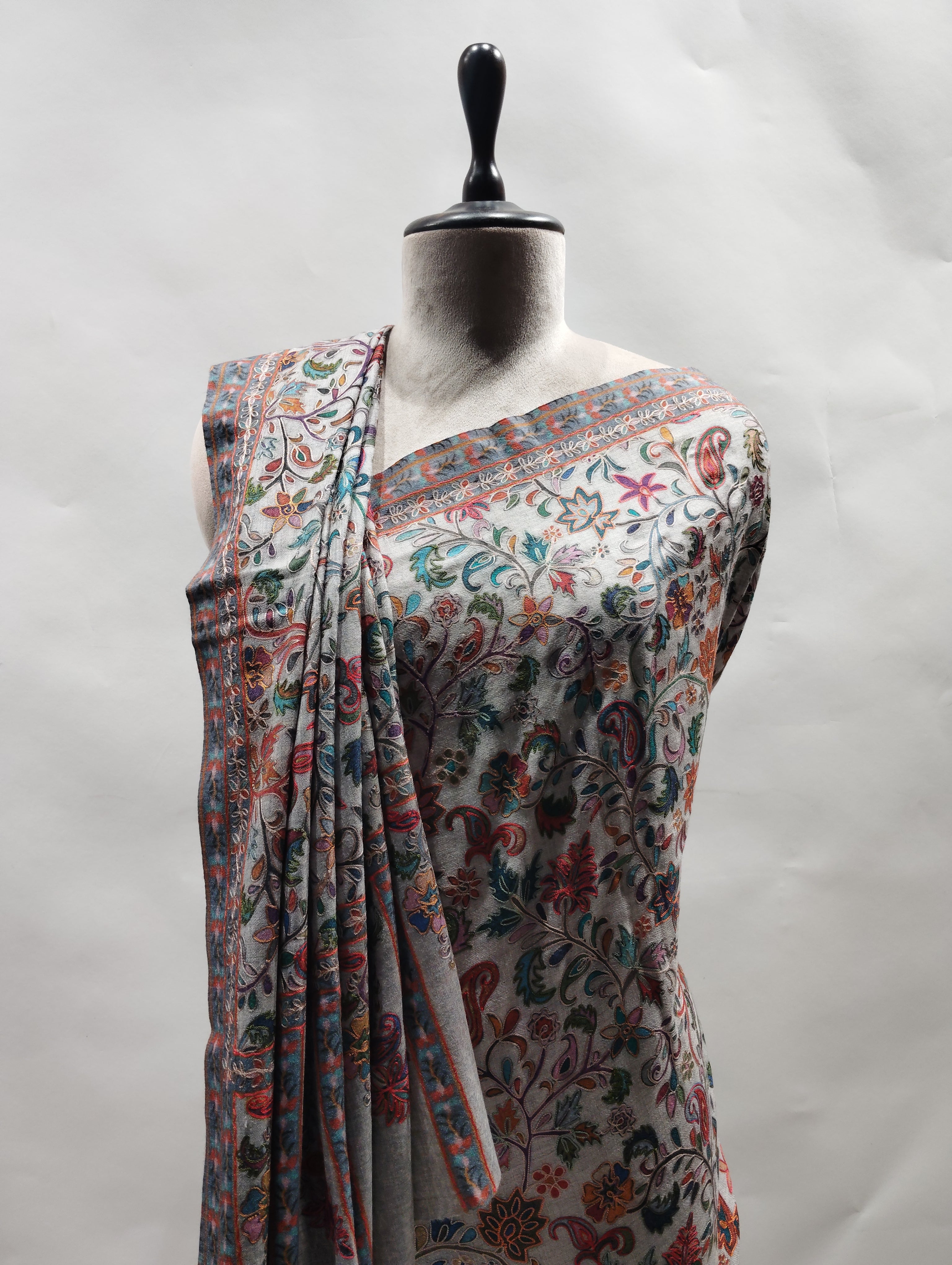 Handloom Pashmina Shawls