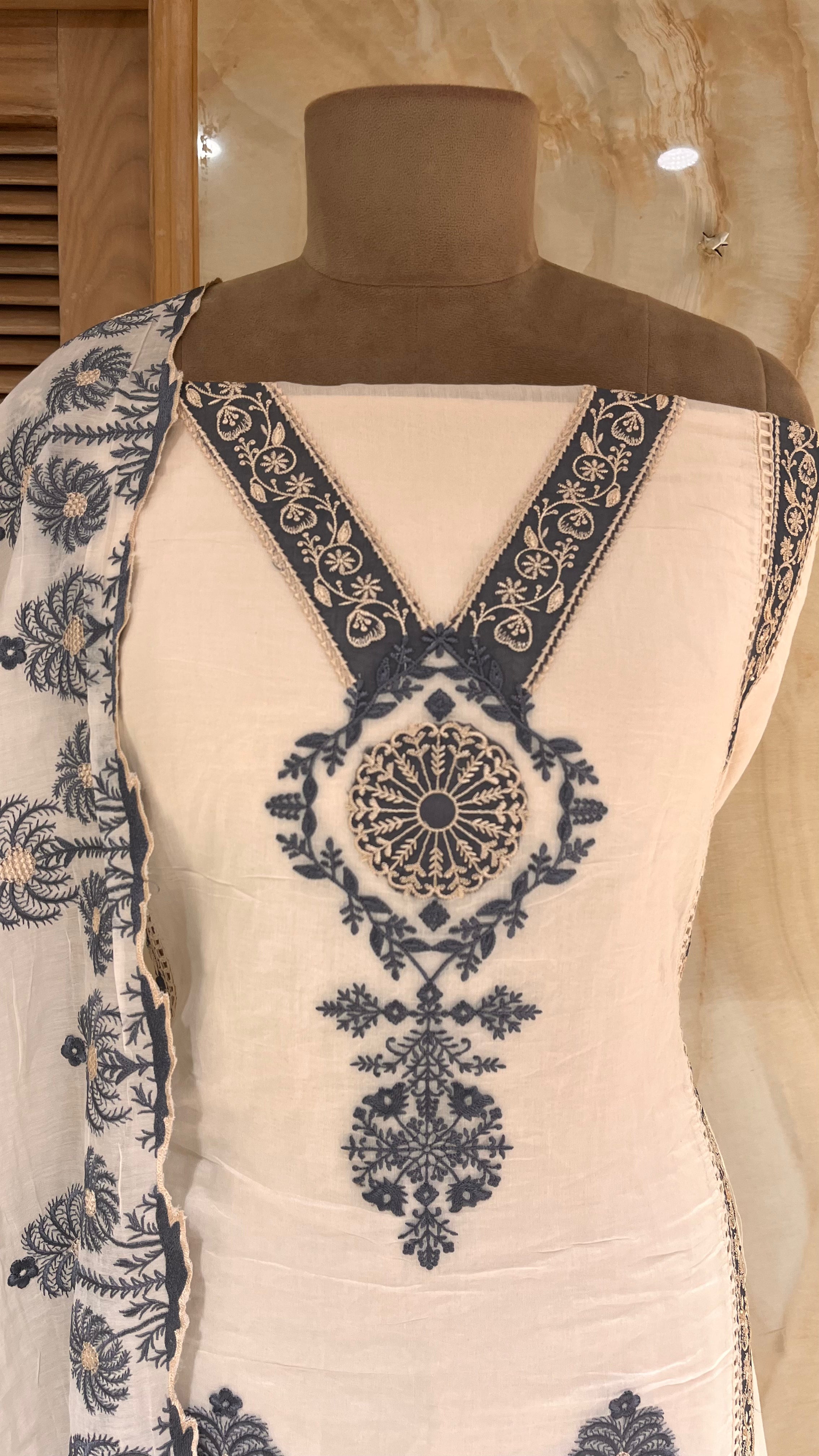 ELEGANT DESIGNER UNSTITCHED SUIT WITH DUPATTA