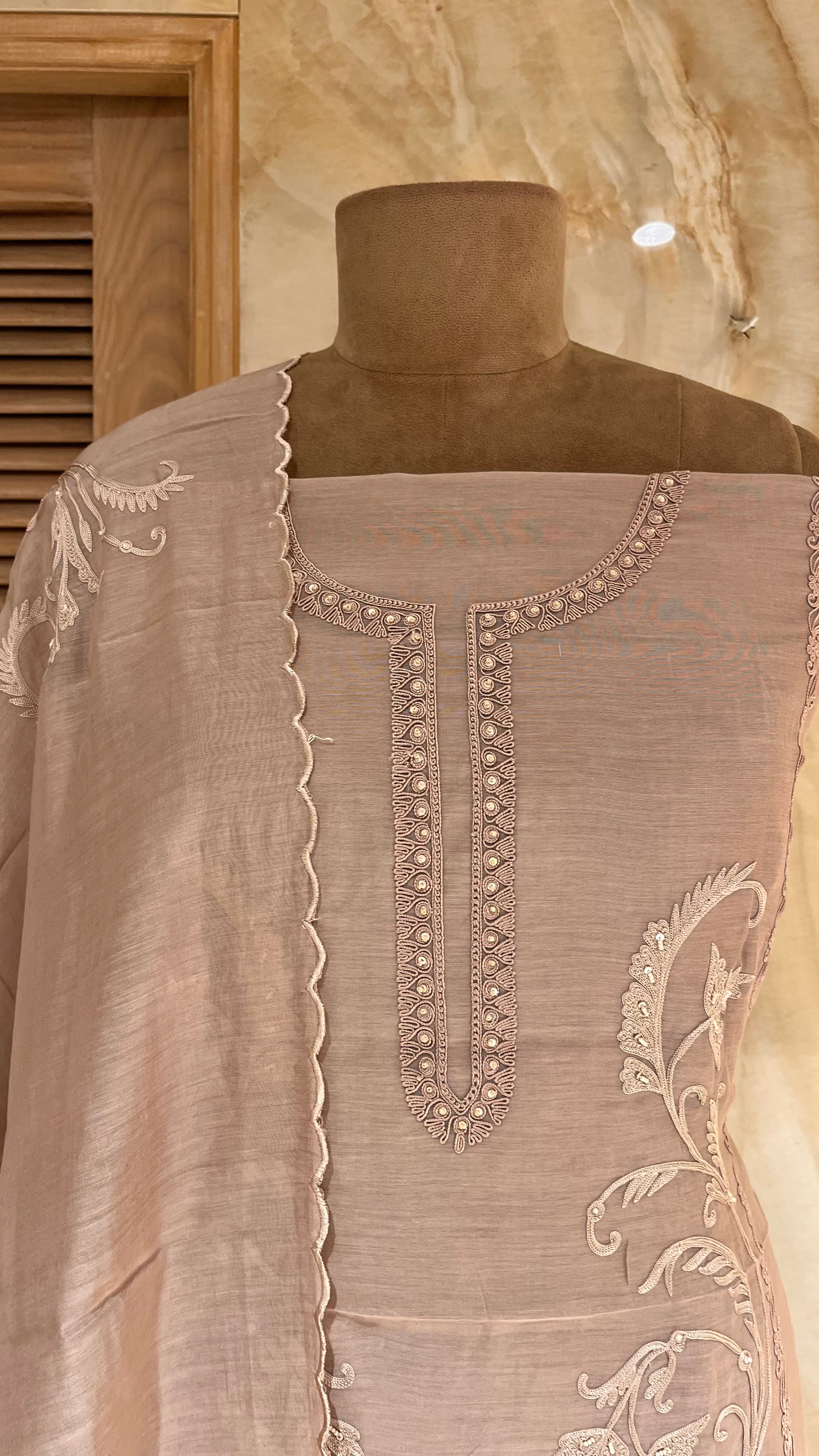 STYLISH DESIGNER UNSTITCHED SUIT SET WITH DUPATTA