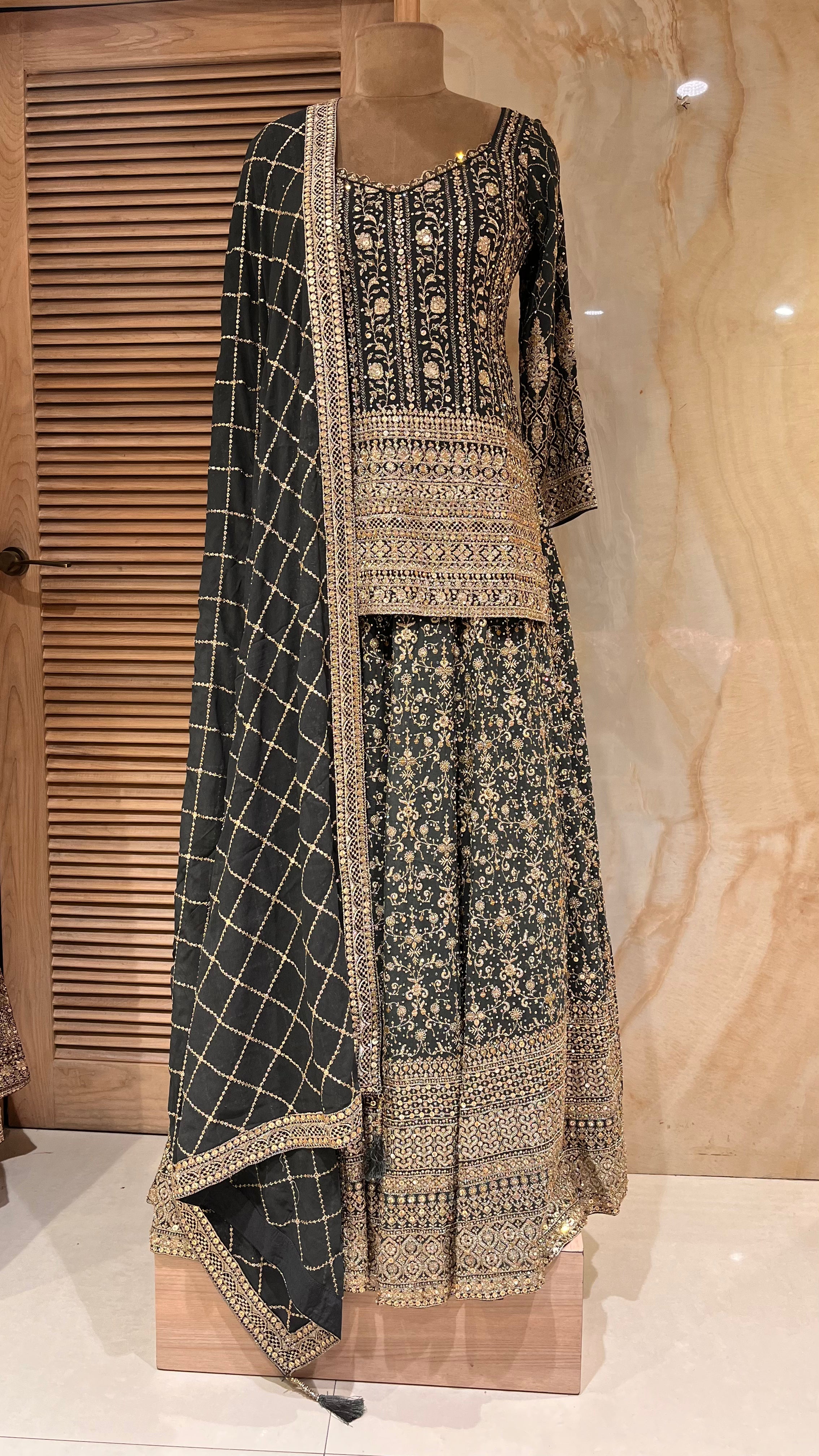 ELEGANT DESIGNER LEHENGA SET WITH DUPATTA