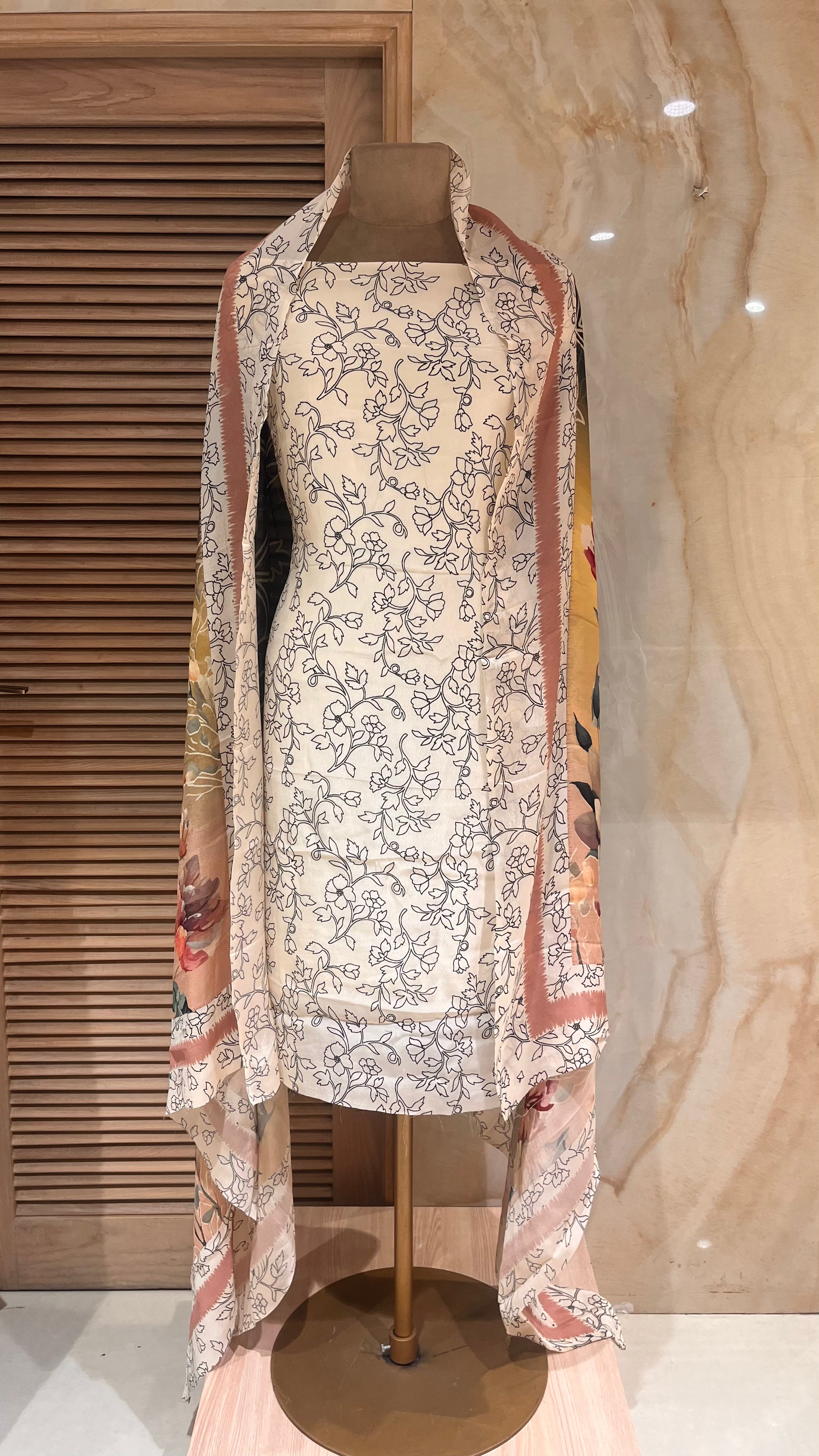 STYLISH DESIGNER UNSTITCHED SUIT SET