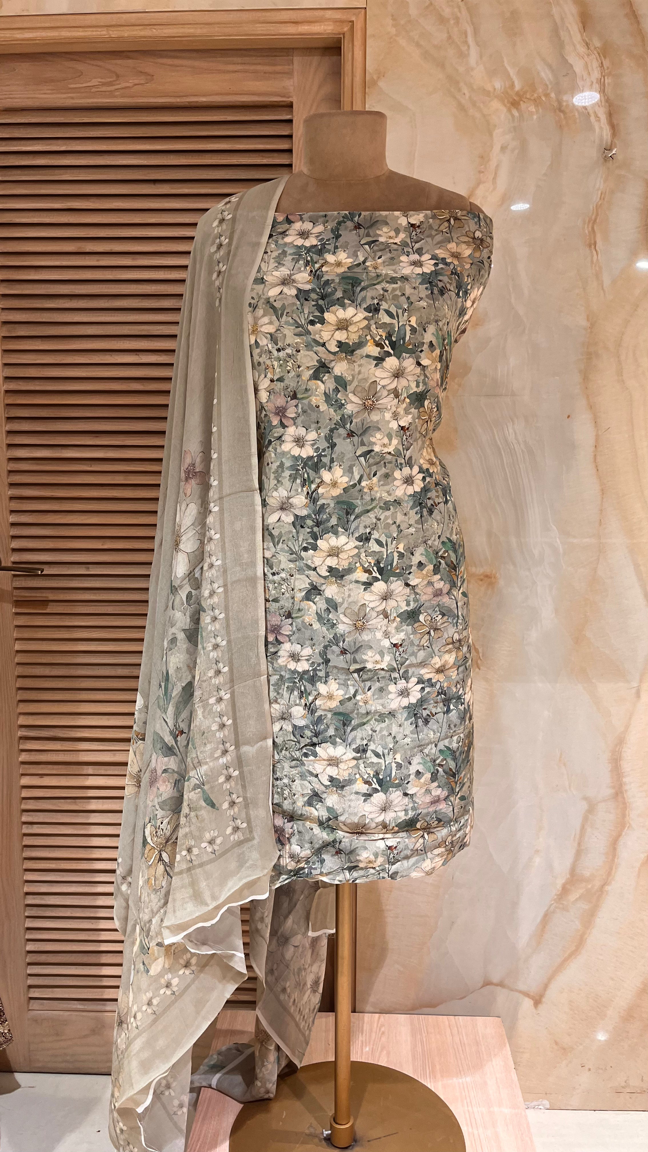 STYLISH FLORAL DESIGNER UNSTITCHED SUIT SET