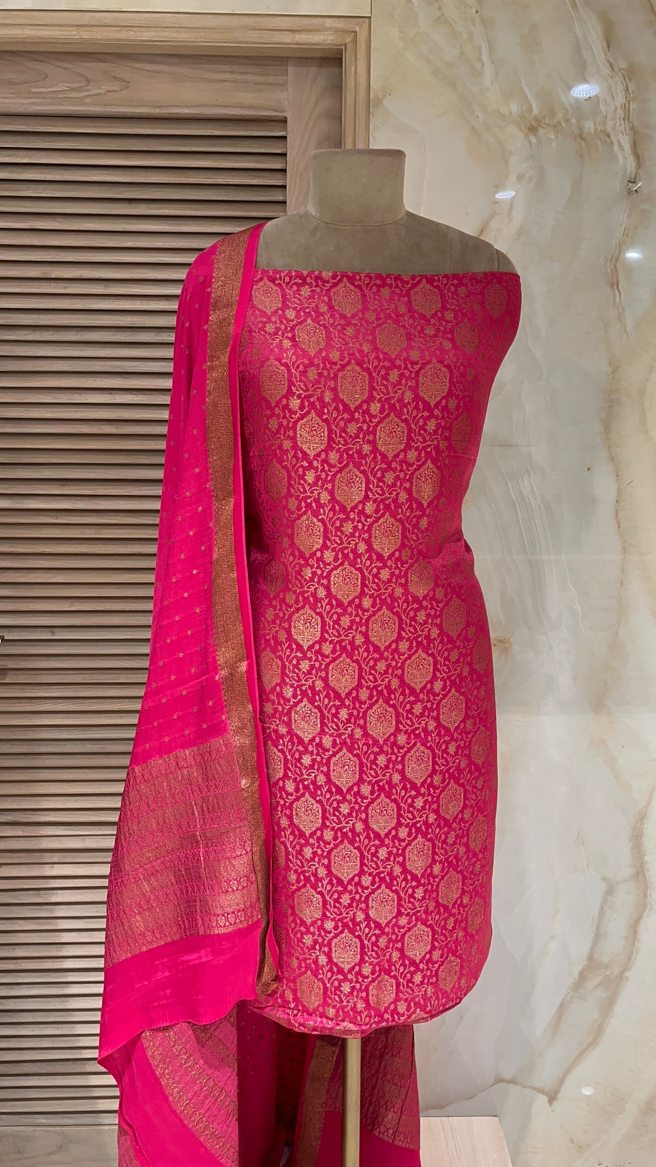 ELEGANT RANI PINK BANARASI UNSTITCHED SUIT SET