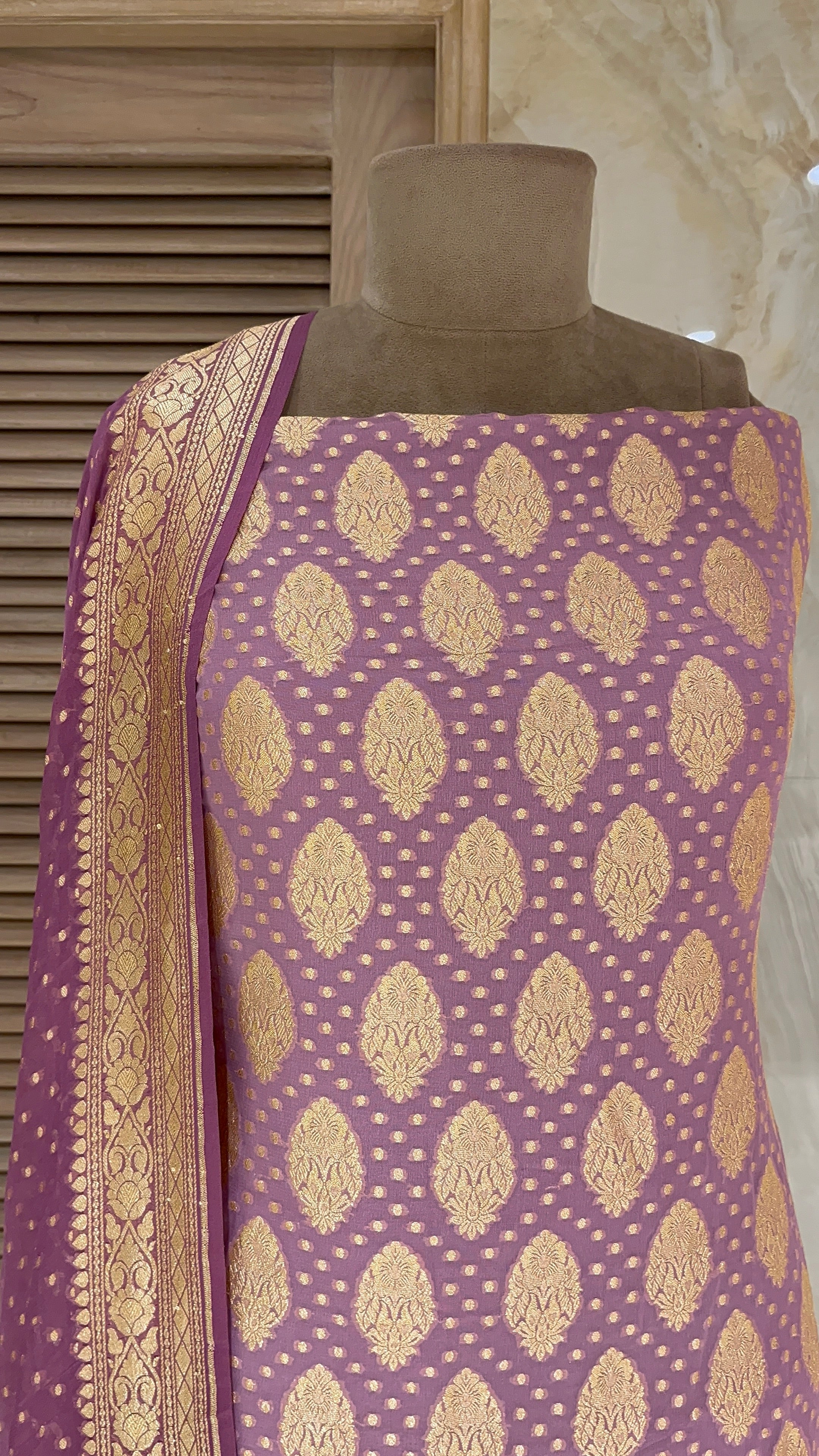 LUXURIOUS PURPLE BANARASI UNSTITCHED SUIT SET