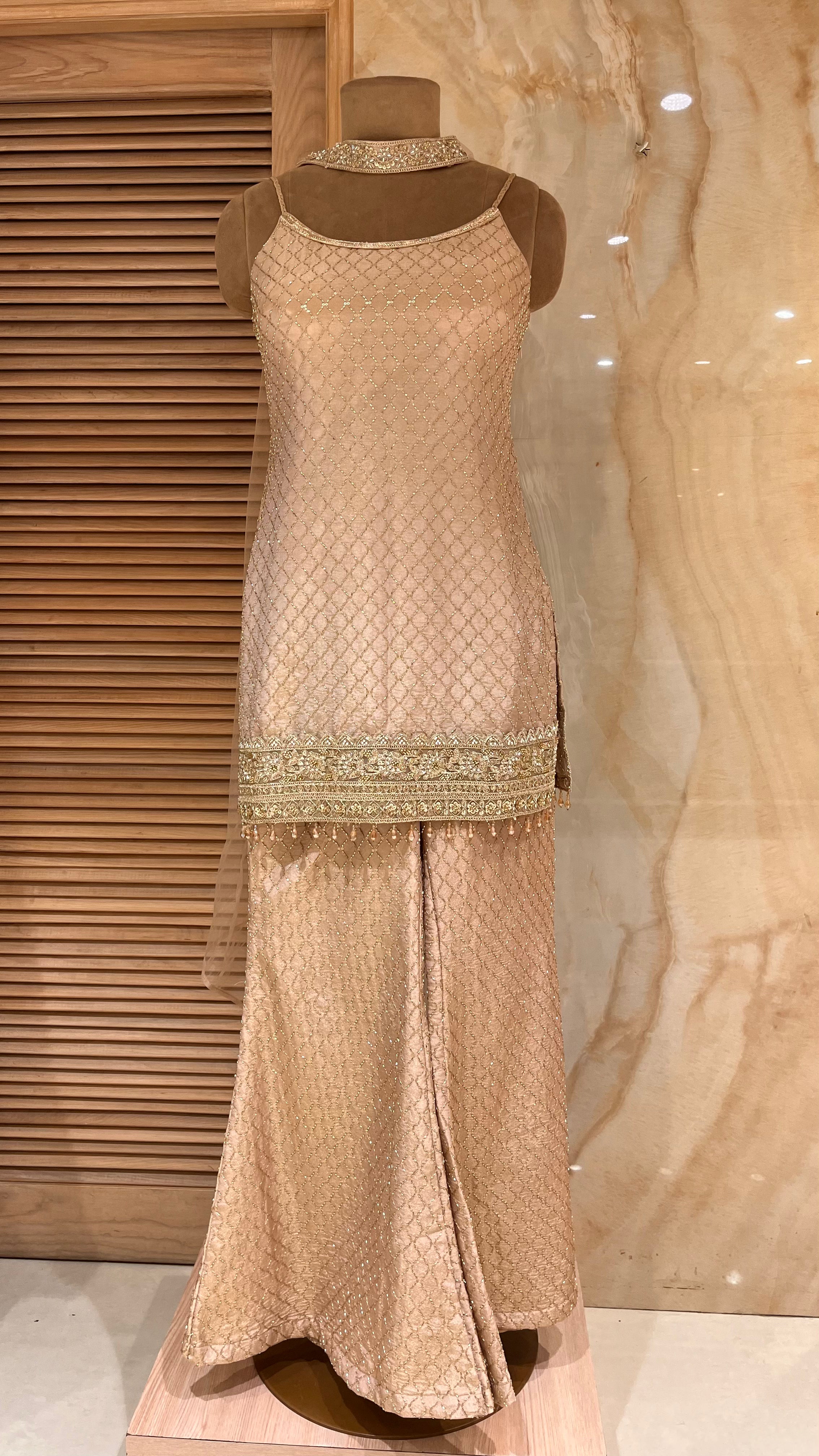 STYLISH PARTY WEAR READYMADE SUIT