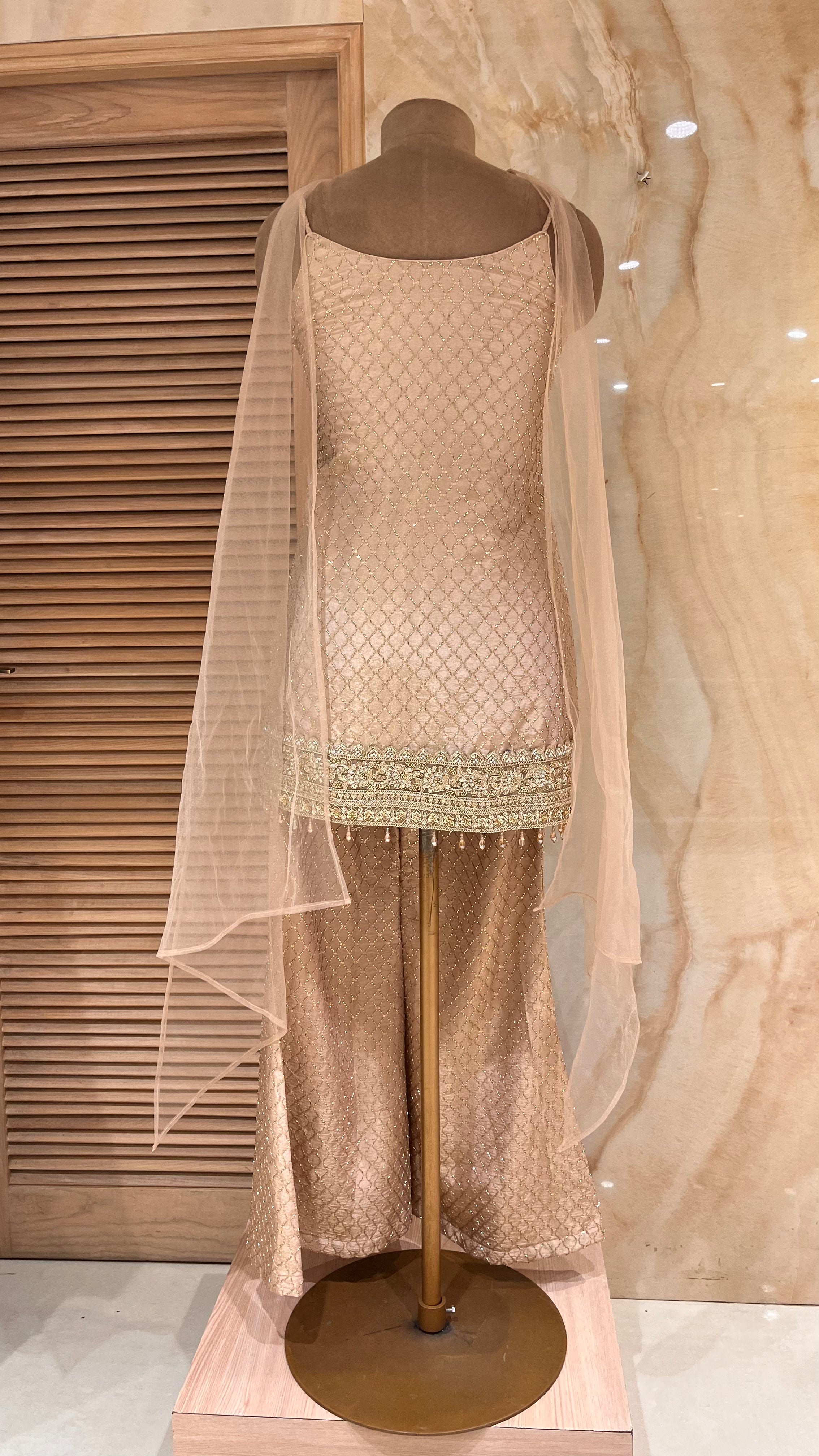 STYLISH PARTY WEAR READYMADE SUIT