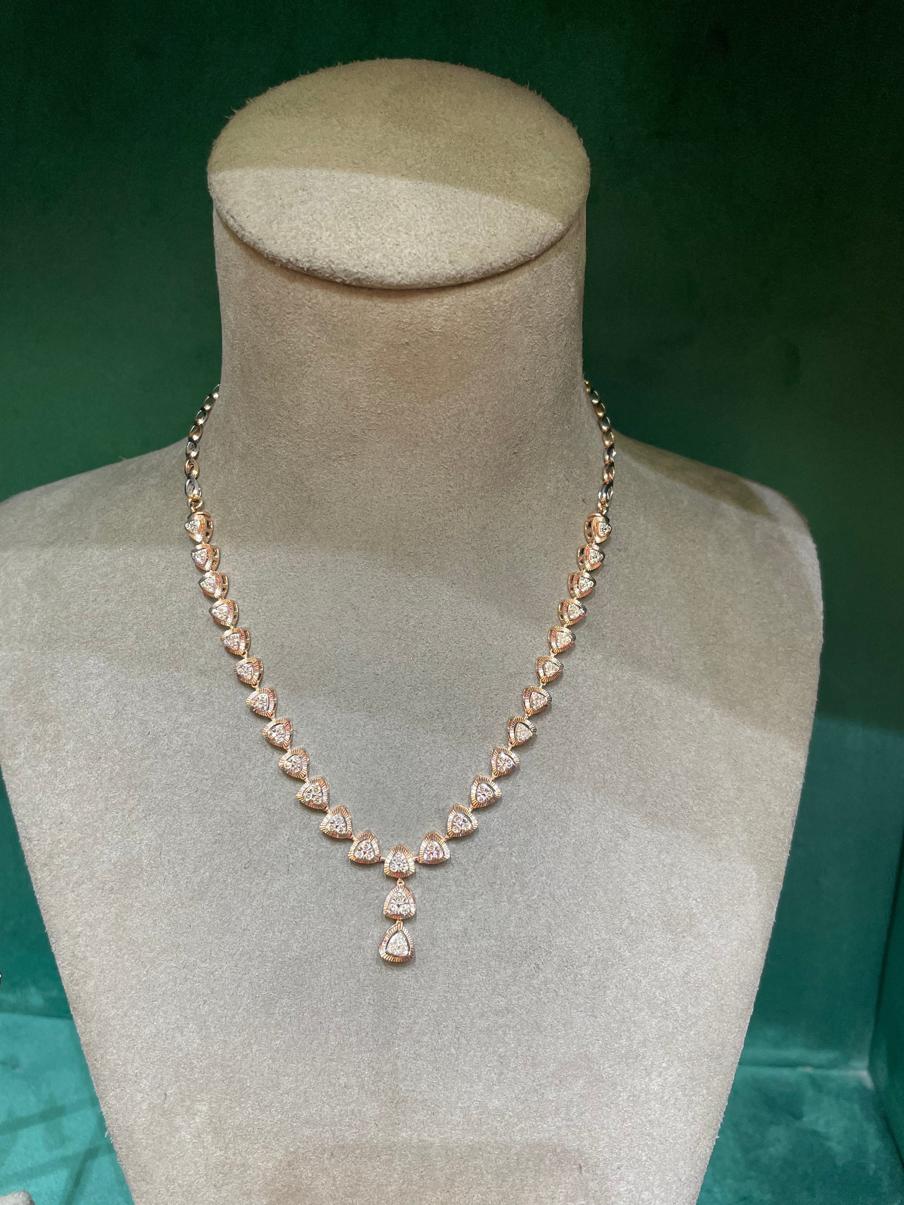 THE STELLAR NECKLACE